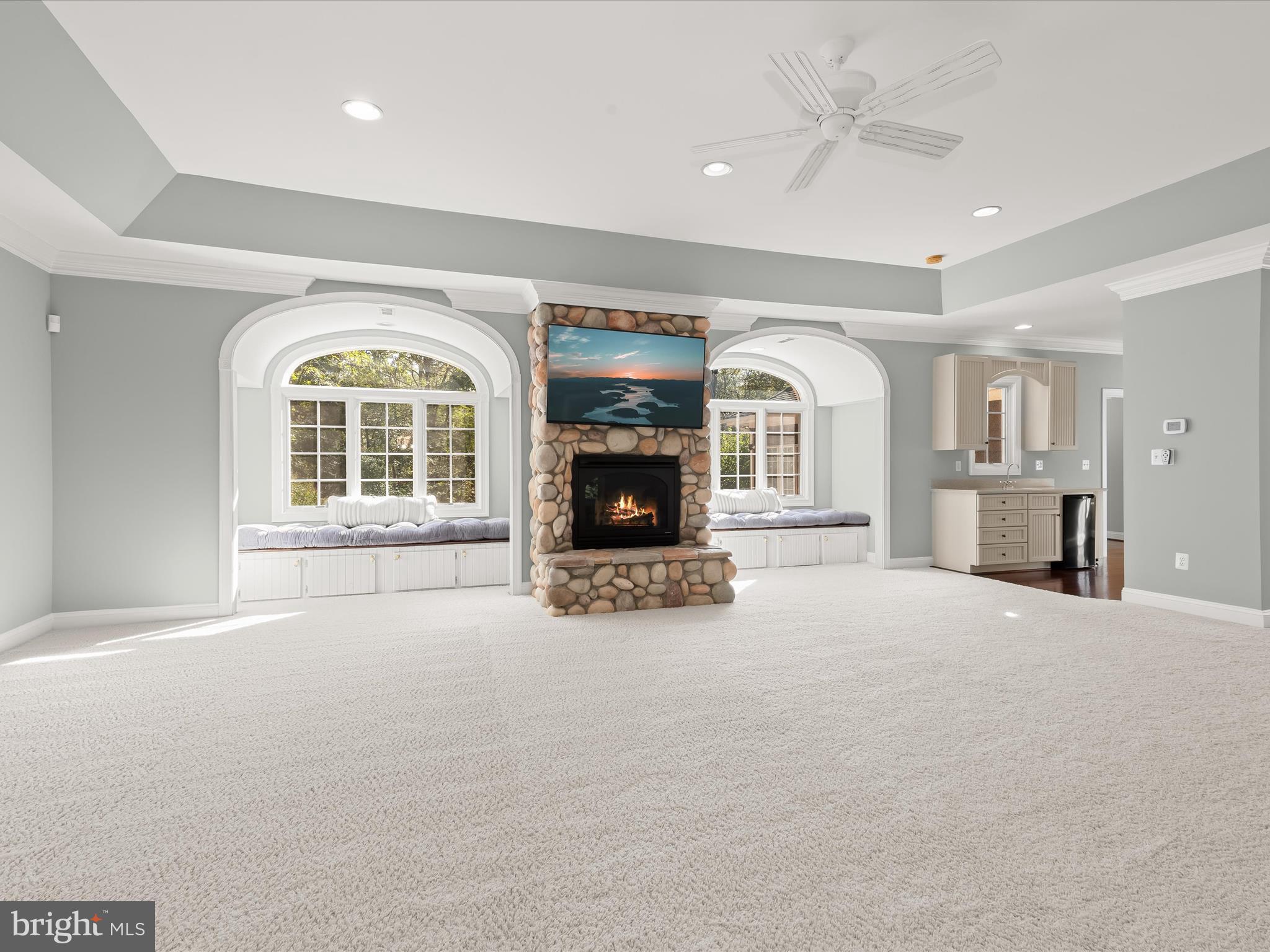 TRIADELPHIA WOODS - Residential