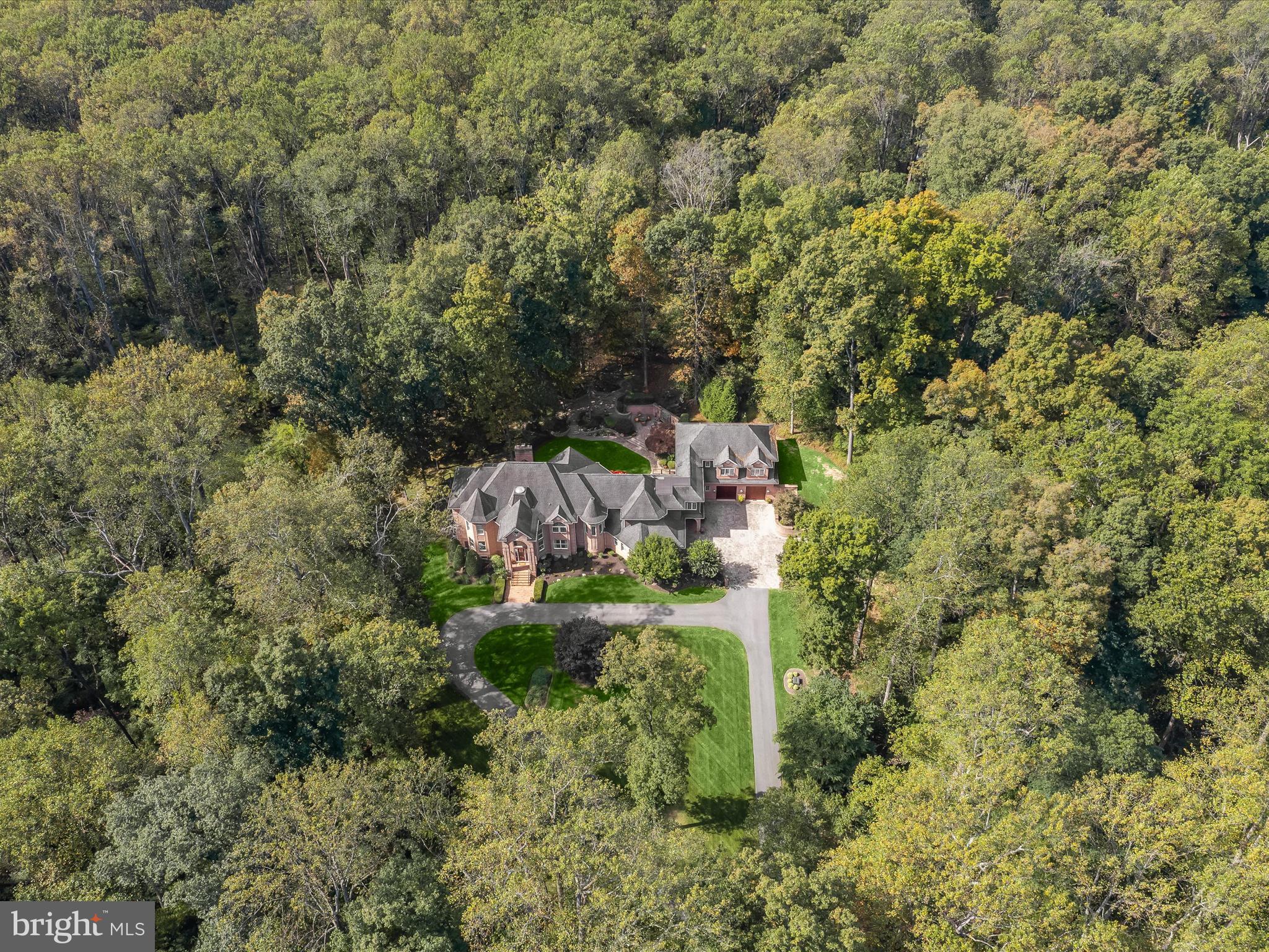 TRIADELPHIA WOODS - Residential