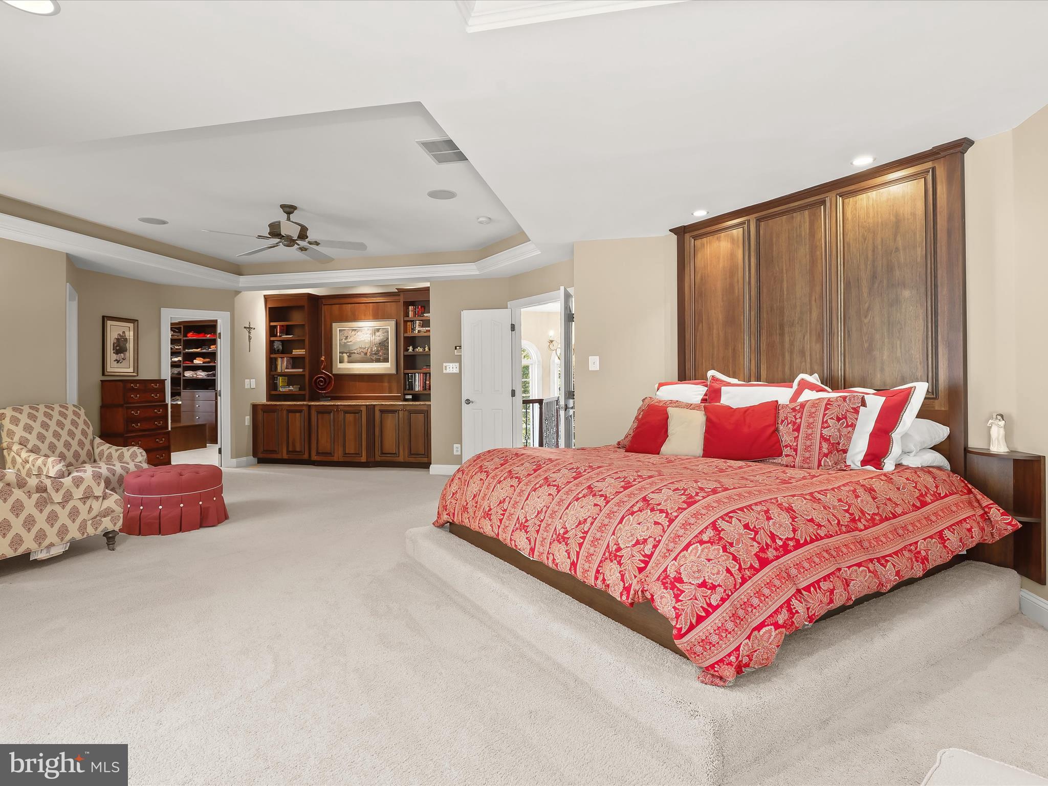 TRIADELPHIA WOODS - Residential