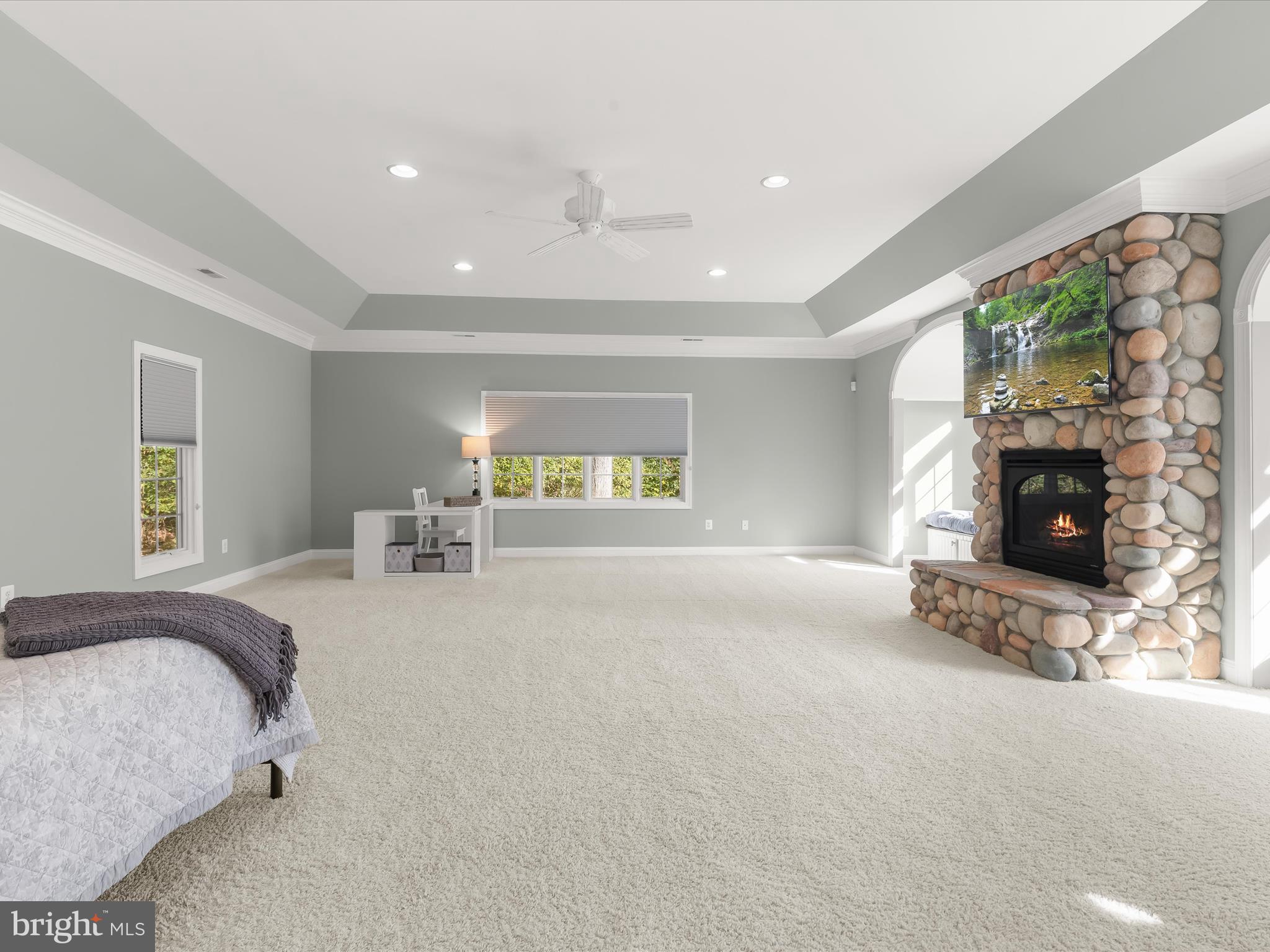 TRIADELPHIA WOODS - Residential