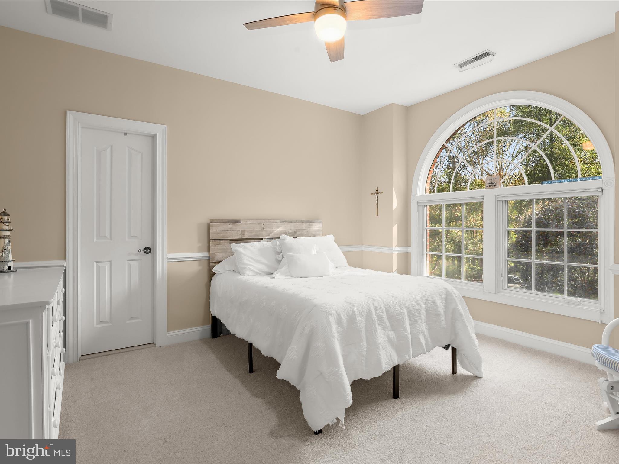 TRIADELPHIA WOODS - Residential