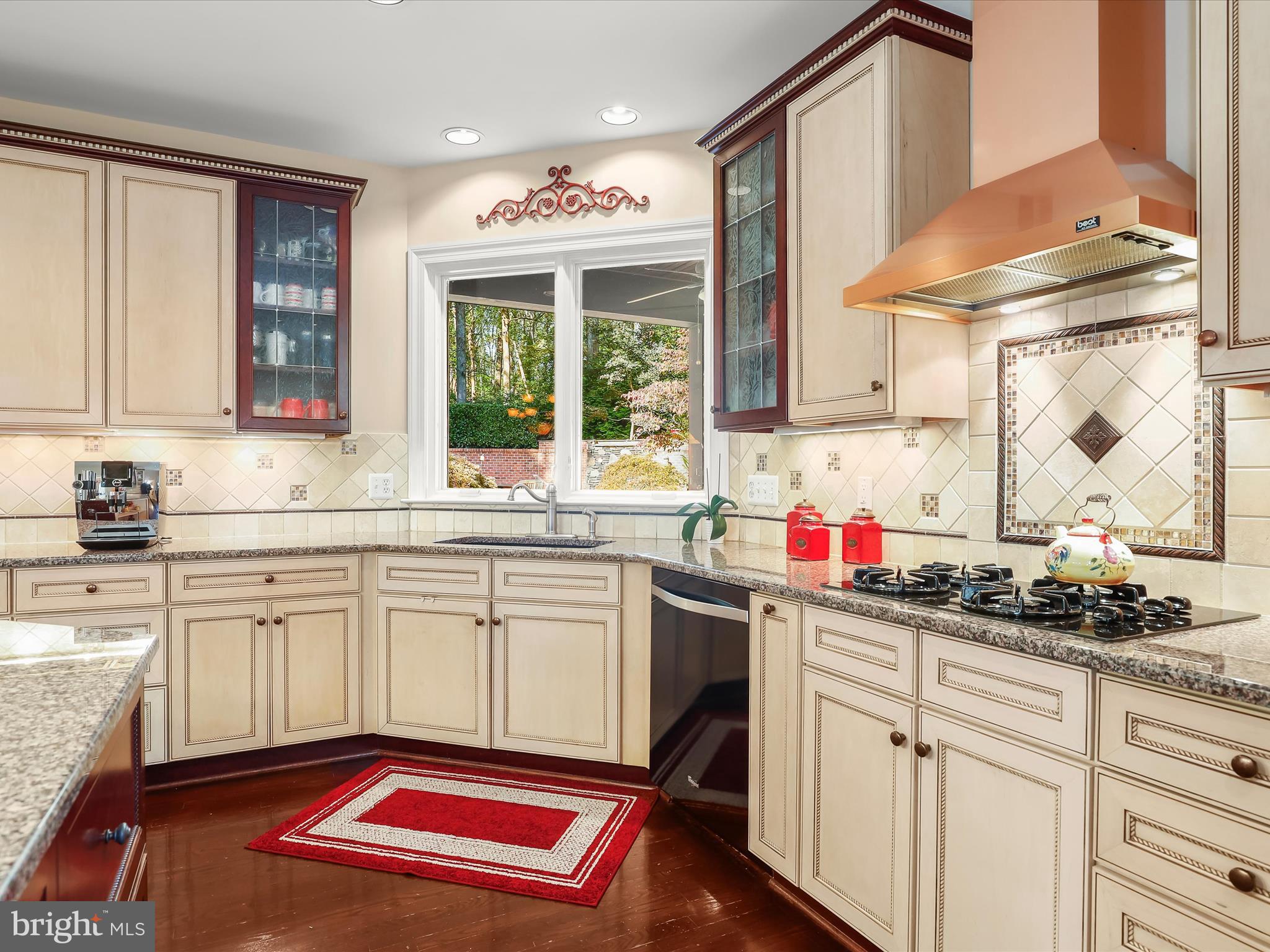 TRIADELPHIA WOODS - Residential