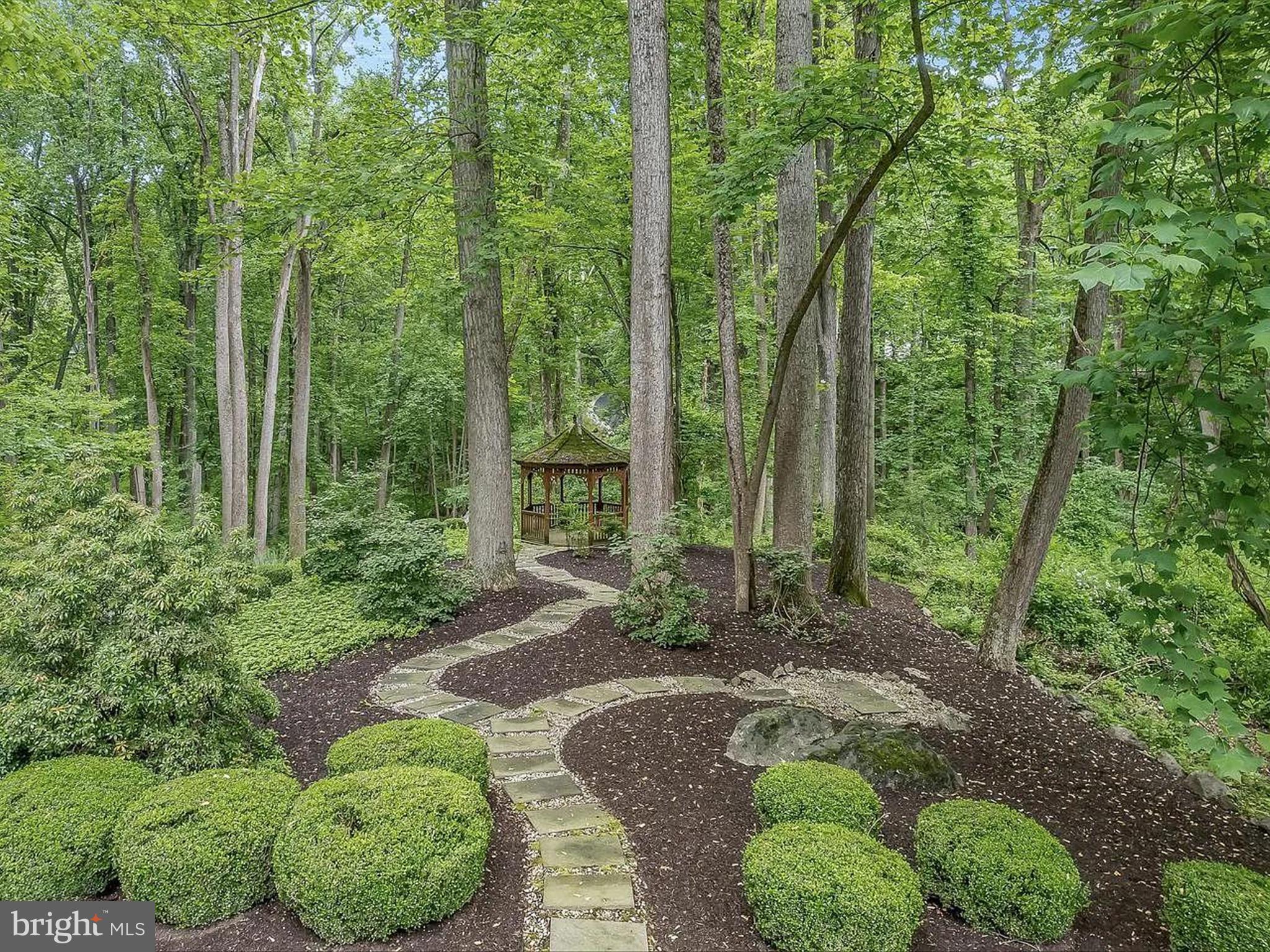 TRIADELPHIA WOODS - Residential
