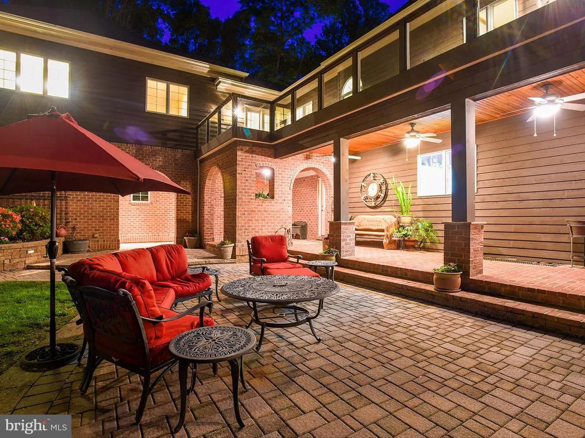 TRIADELPHIA WOODS - Residential