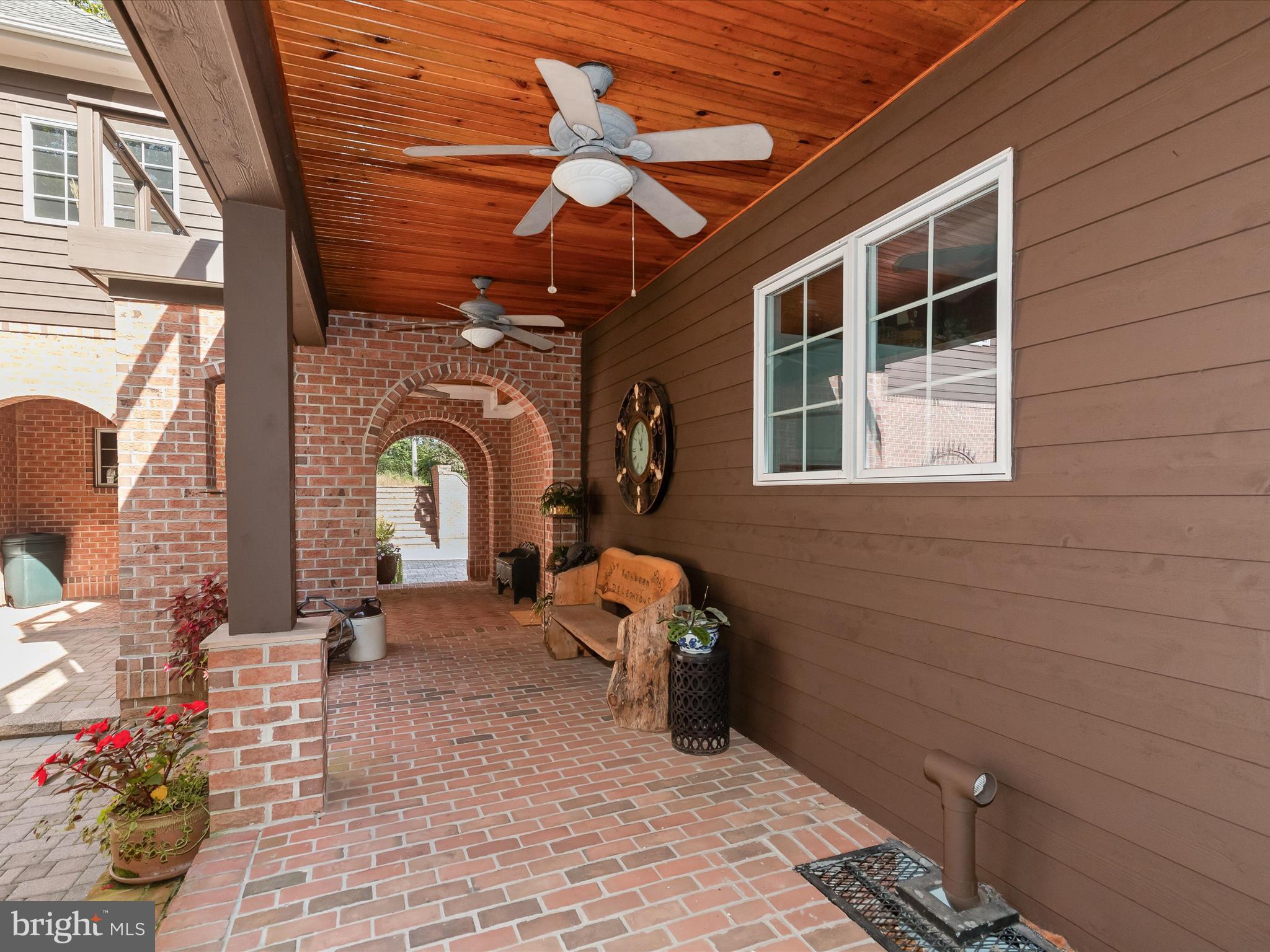 TRIADELPHIA WOODS - Residential