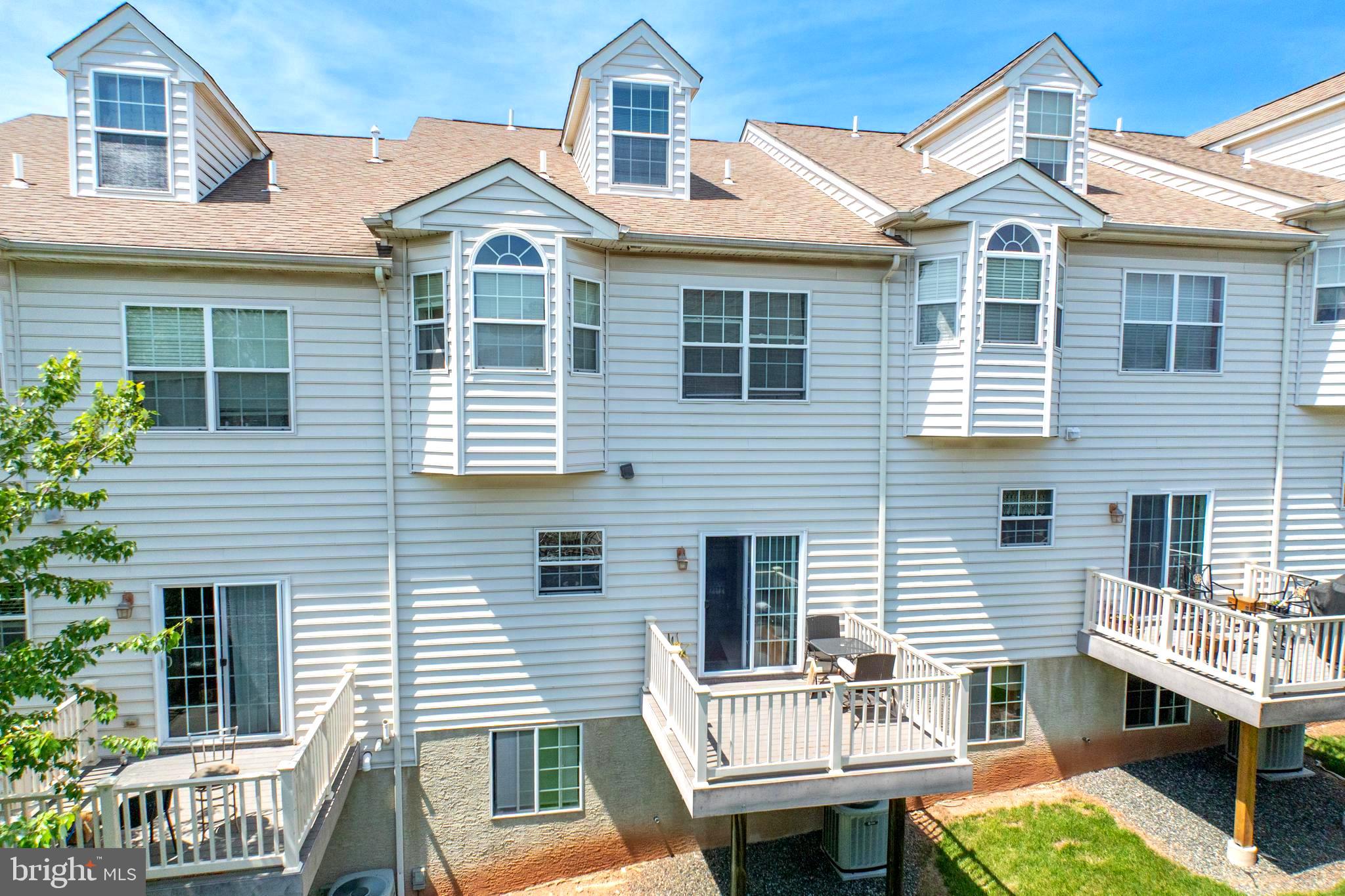 FAIRWAYS AT GREEN ME - Residential