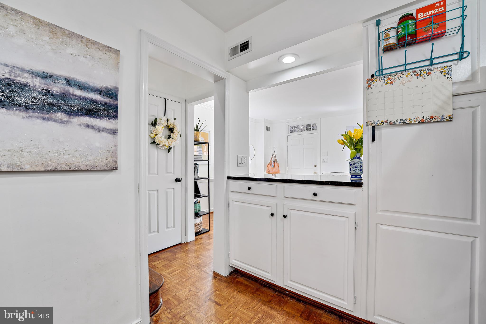 ARCH HALL - Residential