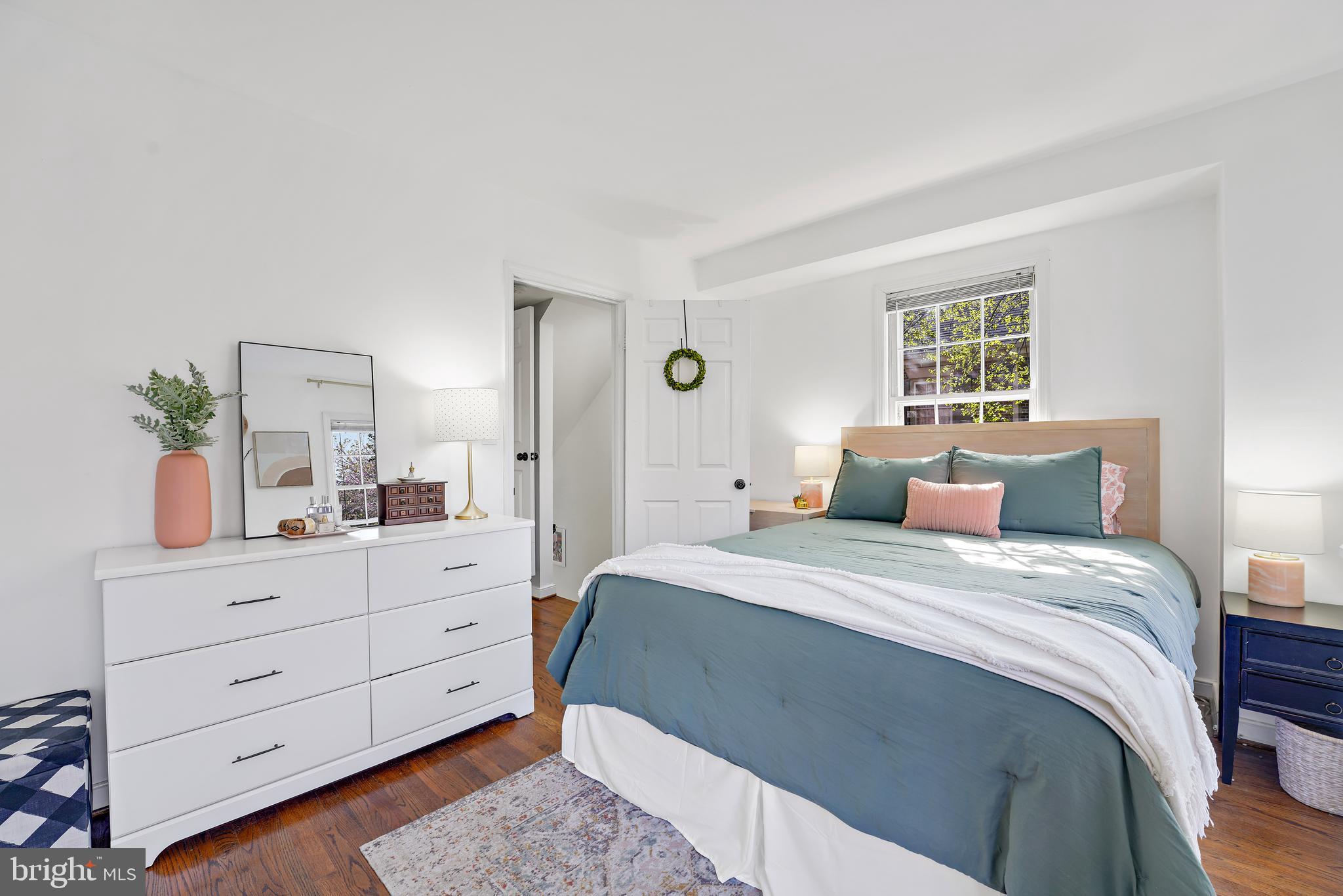 ARCH HALL - Residential