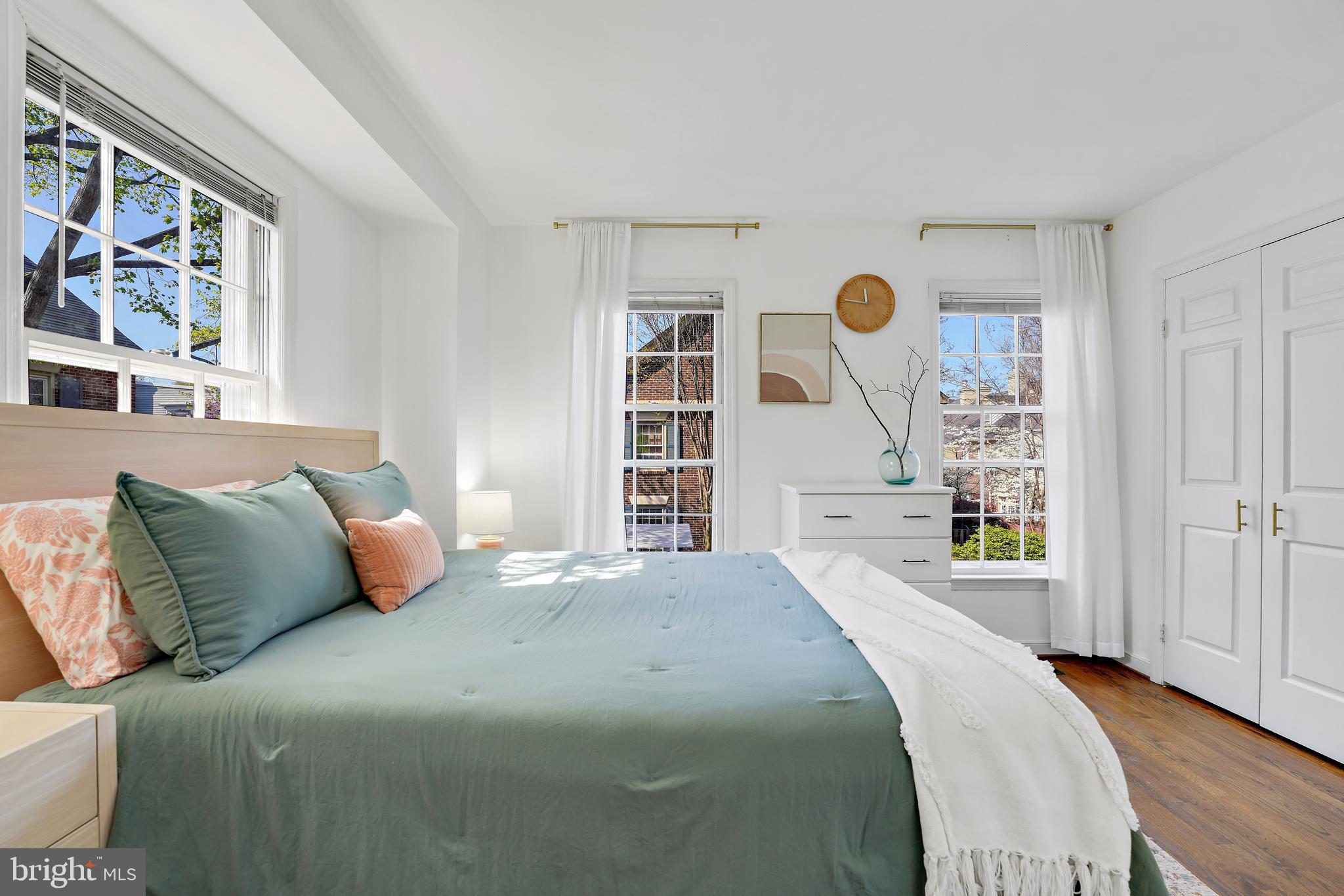 ARCH HALL - Residential