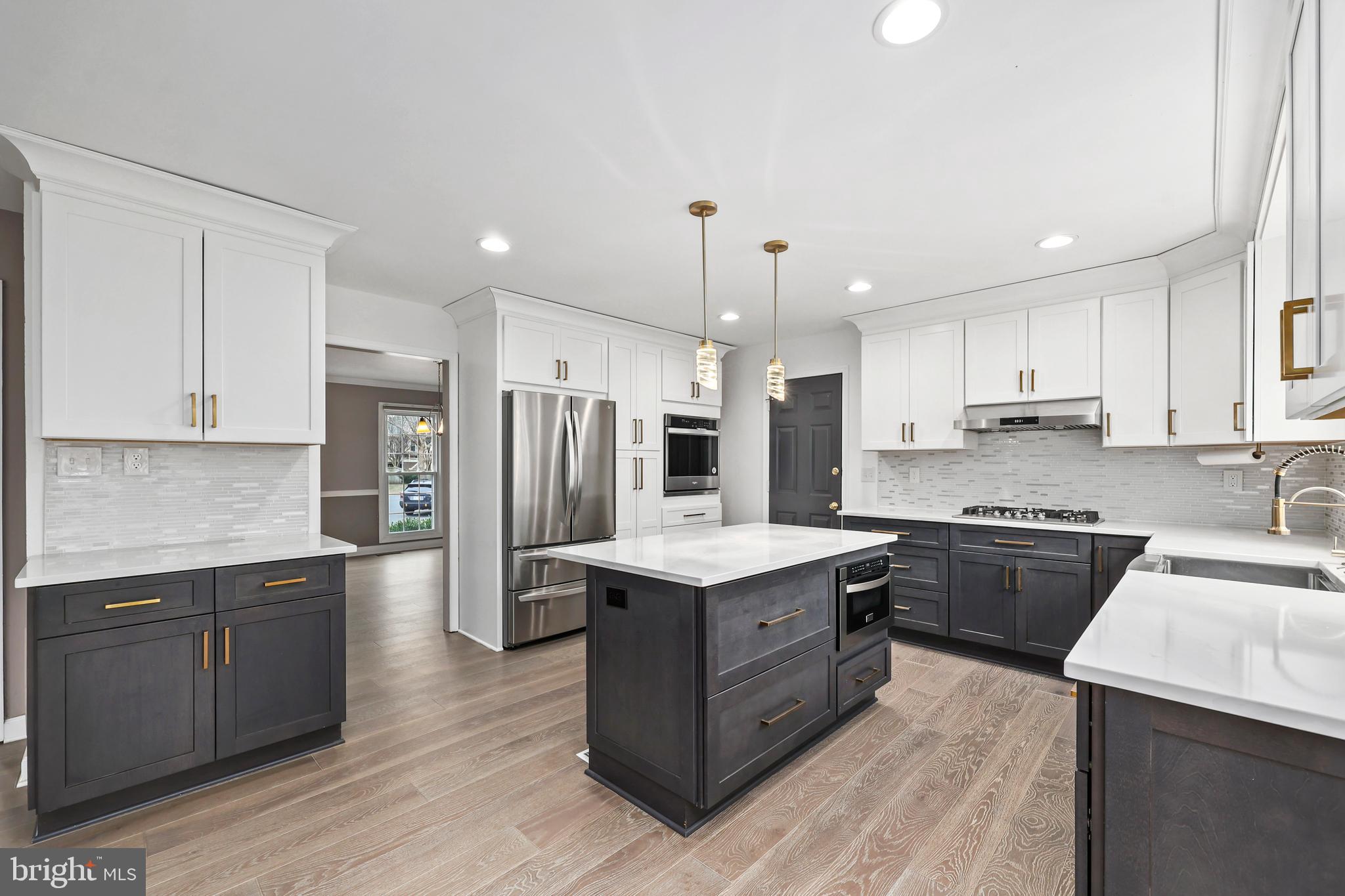 BELLE POND FARM - Residential