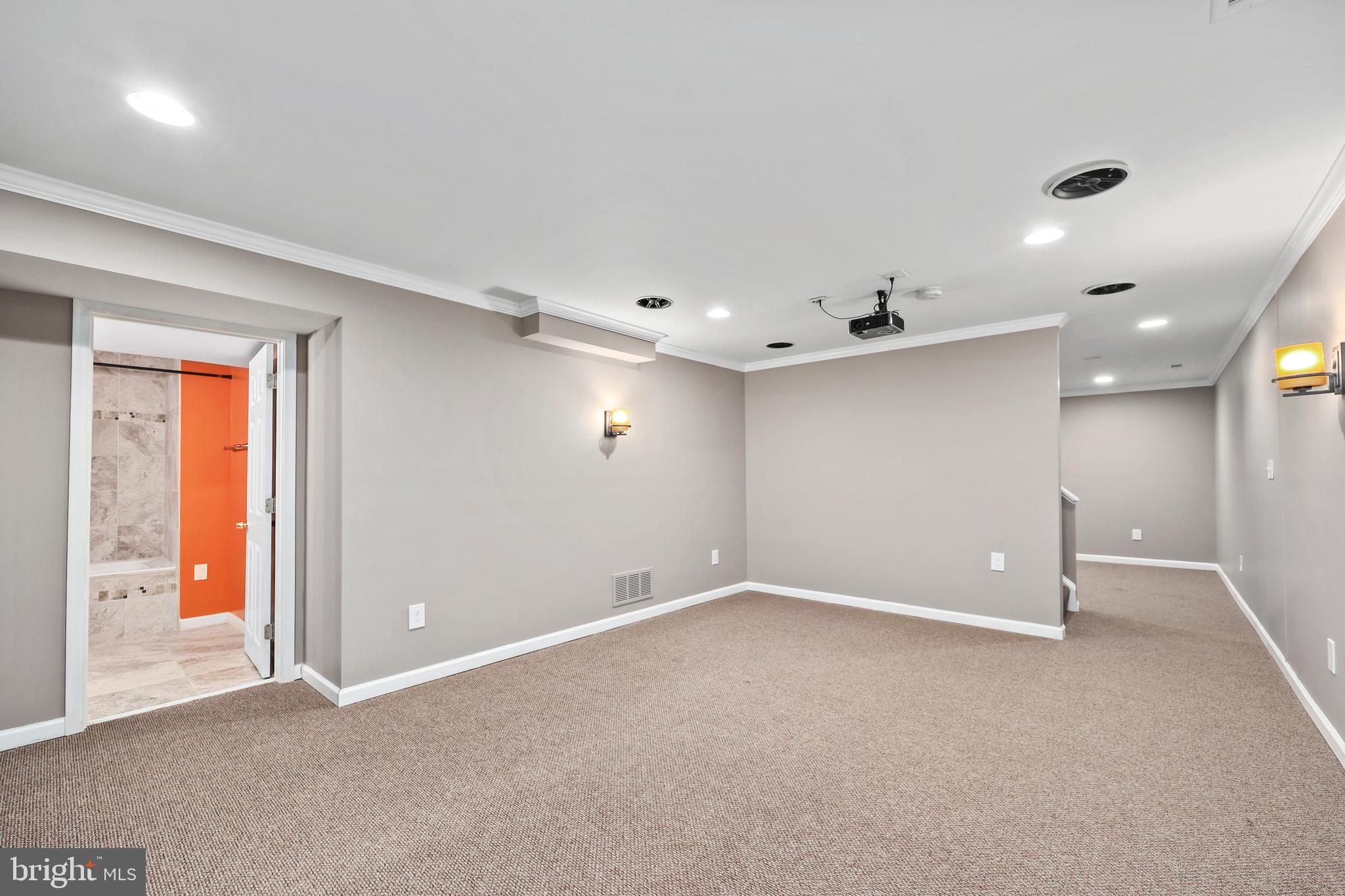 BELLE POND FARM - Residential