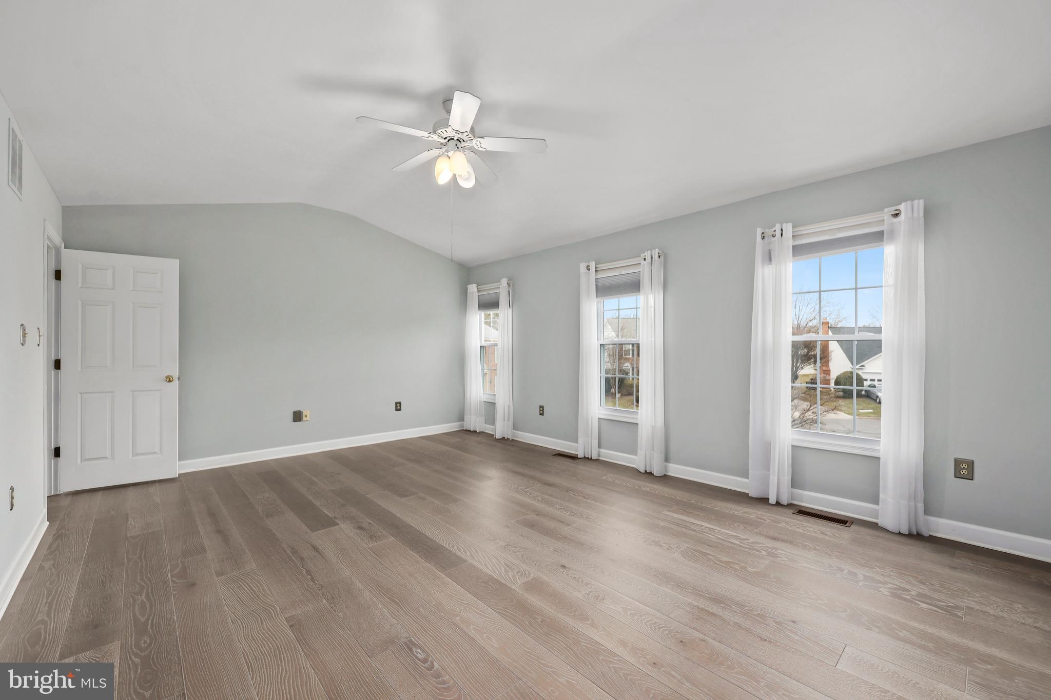 BELLE POND FARM - Residential