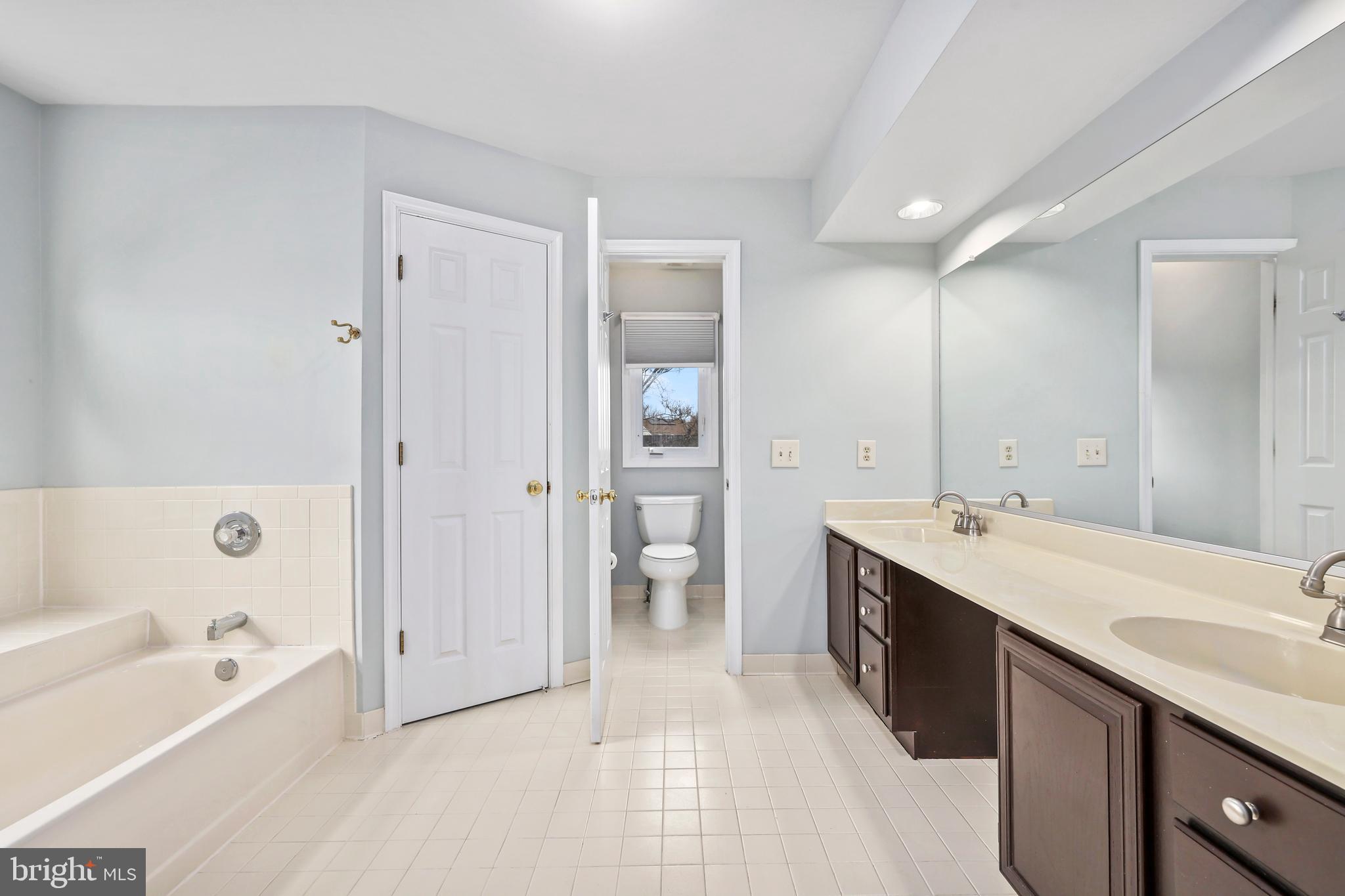 BELLE POND FARM - Residential