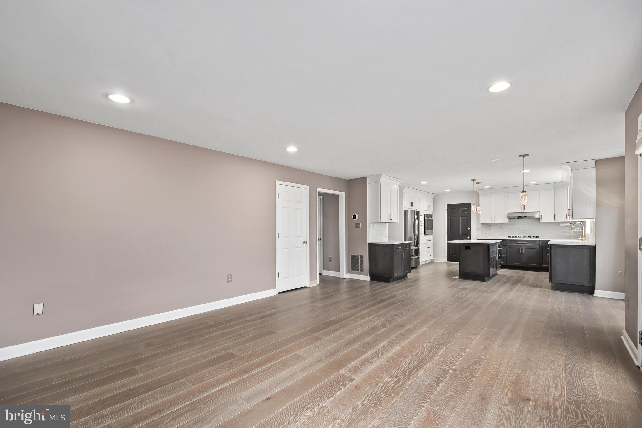 BELLE POND FARM - Residential