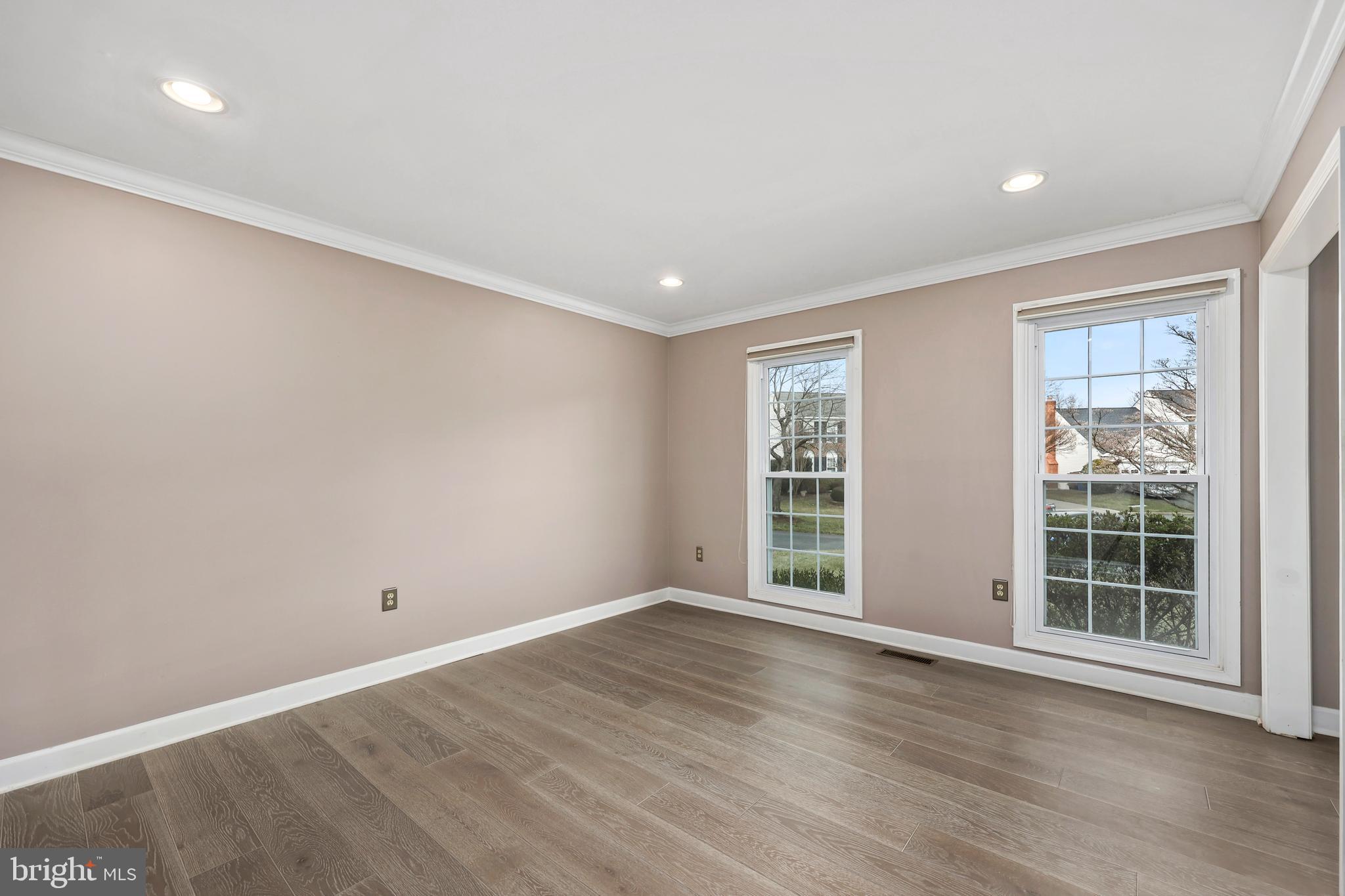 BELLE POND FARM - Residential