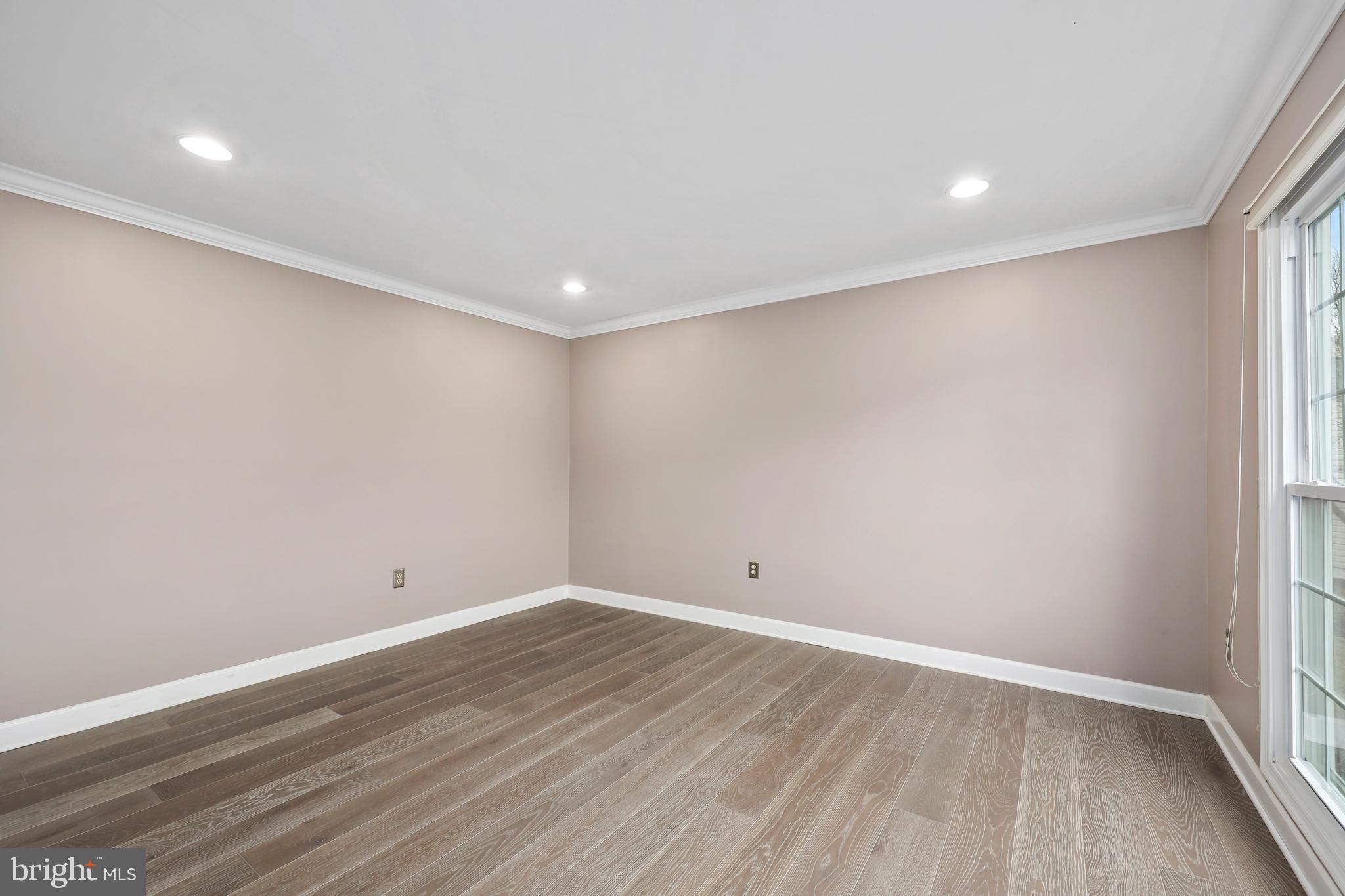 BELLE POND FARM - Residential