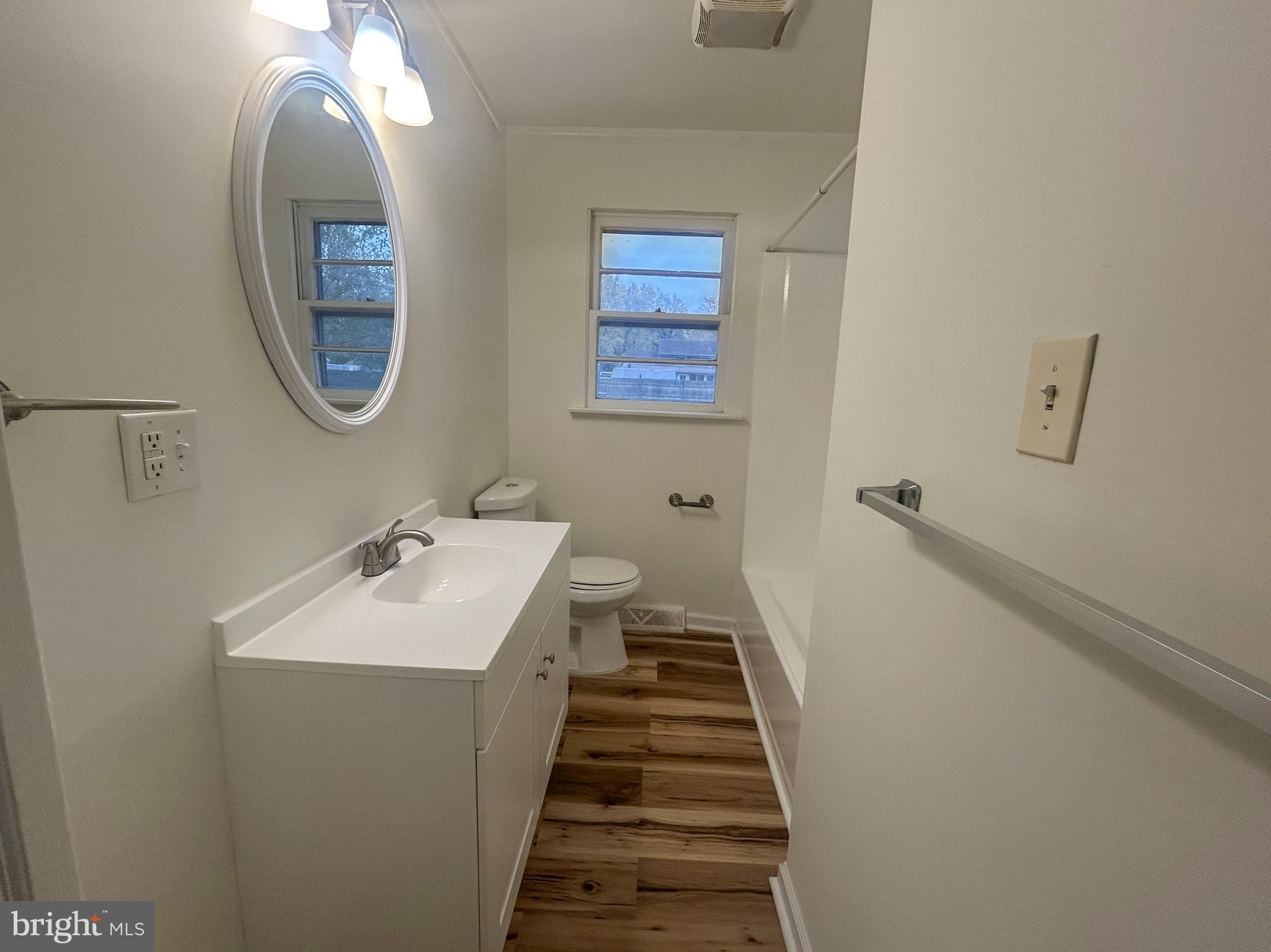 BUCKINGHAM VILLAGE - Residential