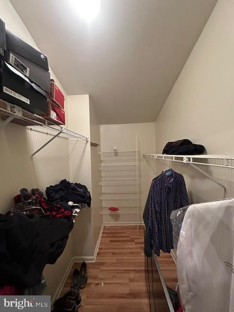 WHITE HALL - Residential