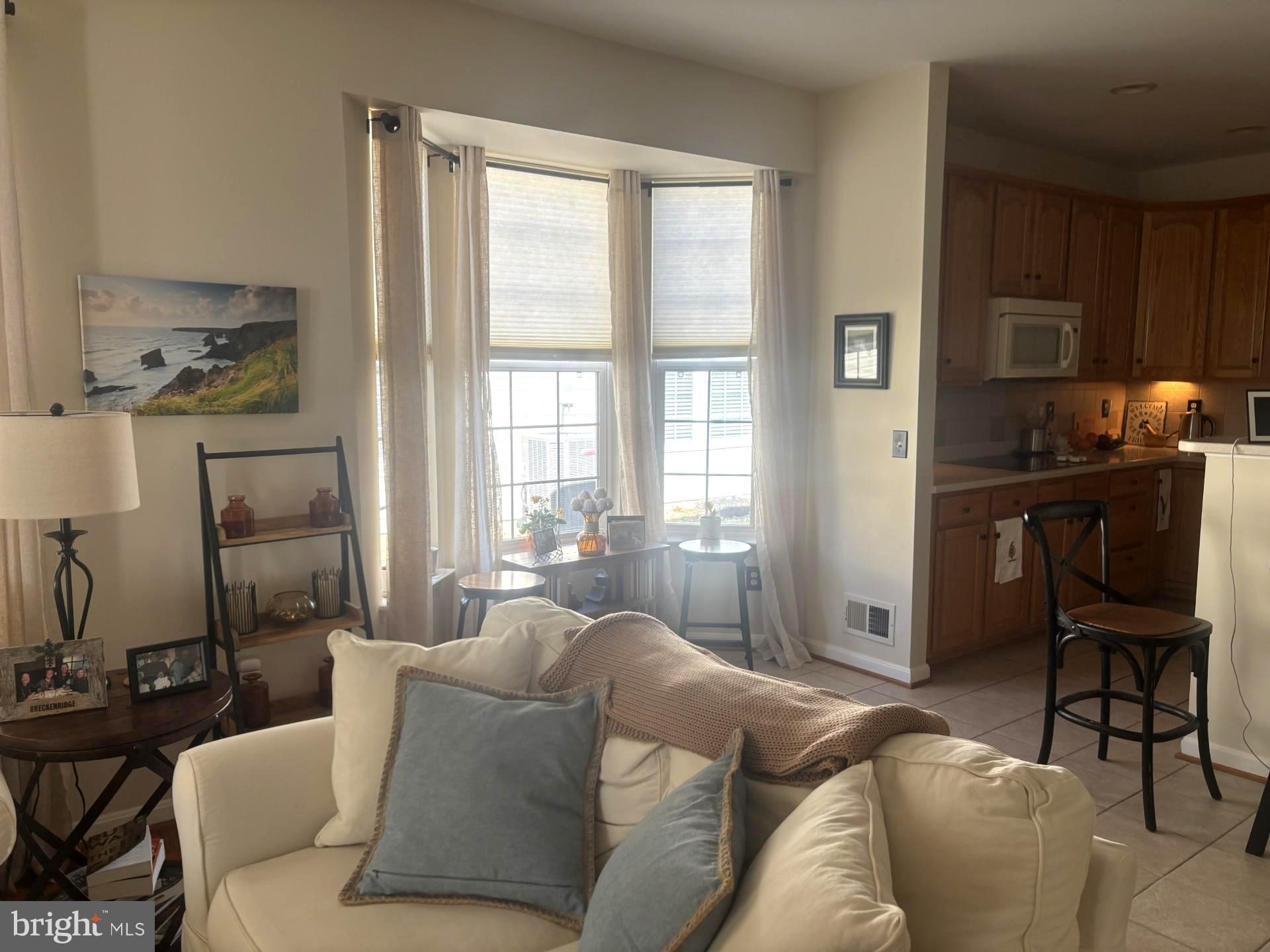 FOUR SEASONS IN HISTORIC VIRGINIA - Residential