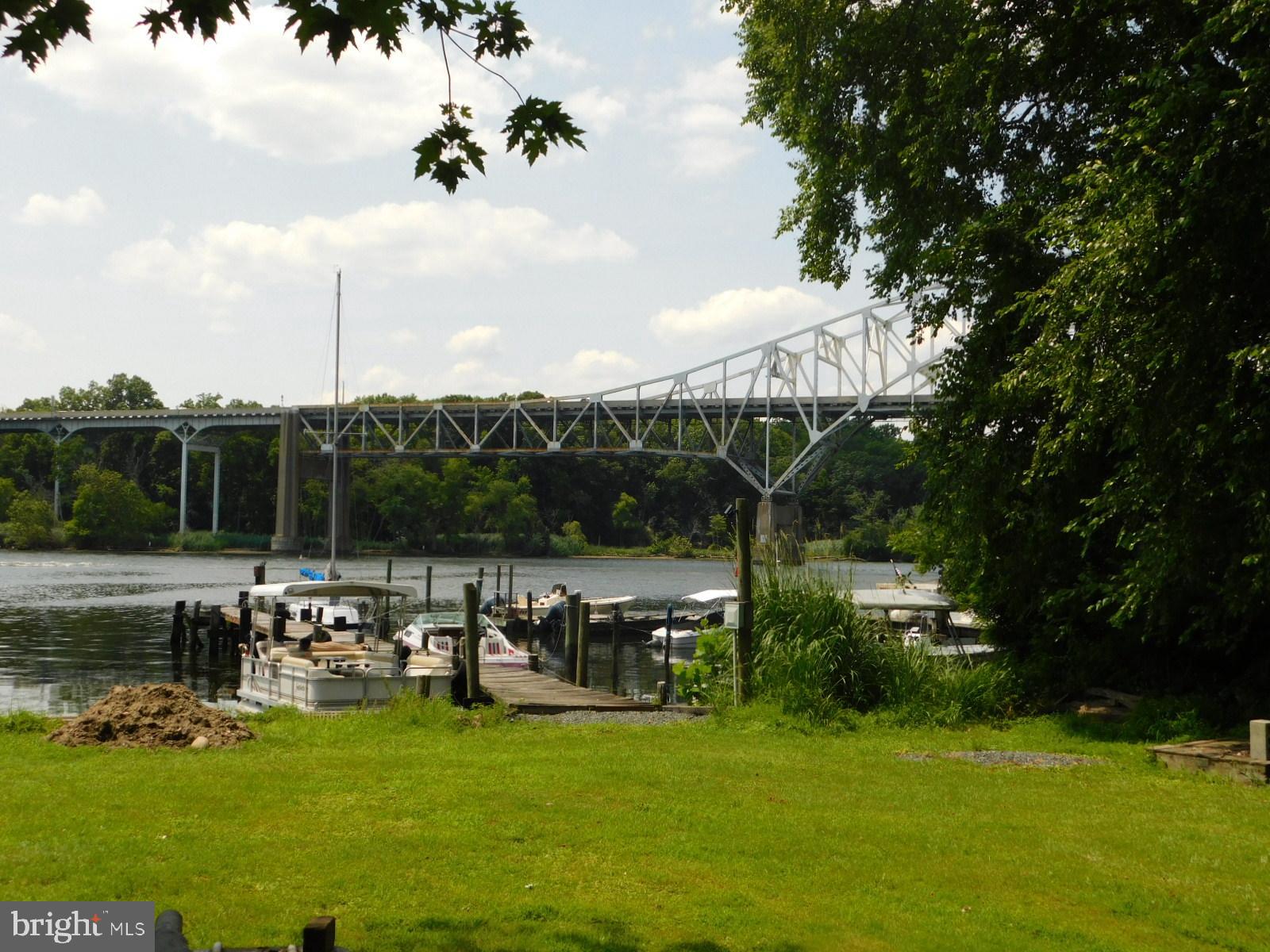 PERRYVILLE - Residential