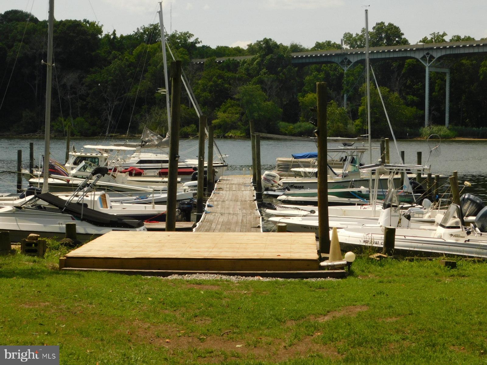 PERRYVILLE - Residential