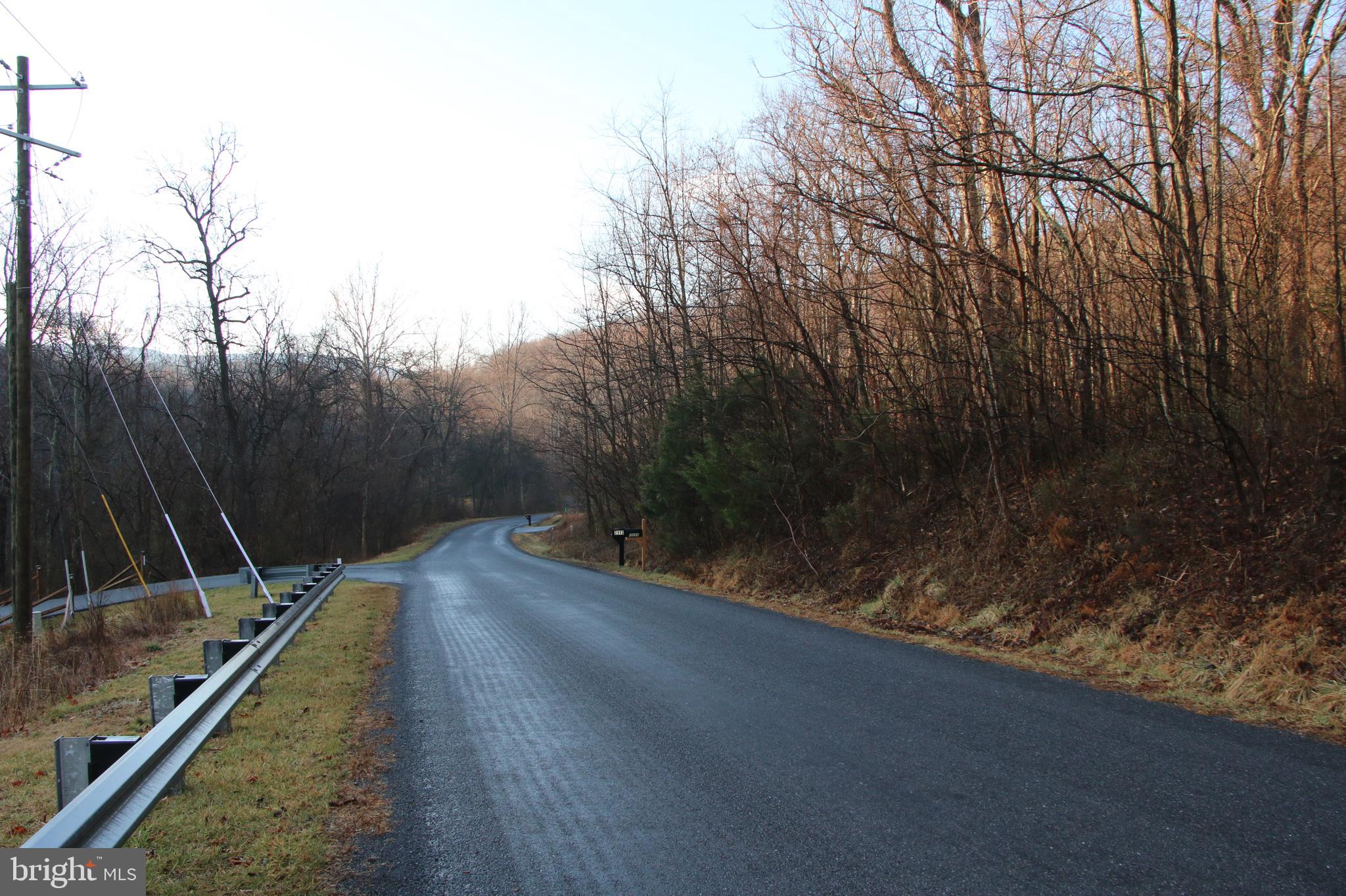 CHRISTOPHER WOODS - Land