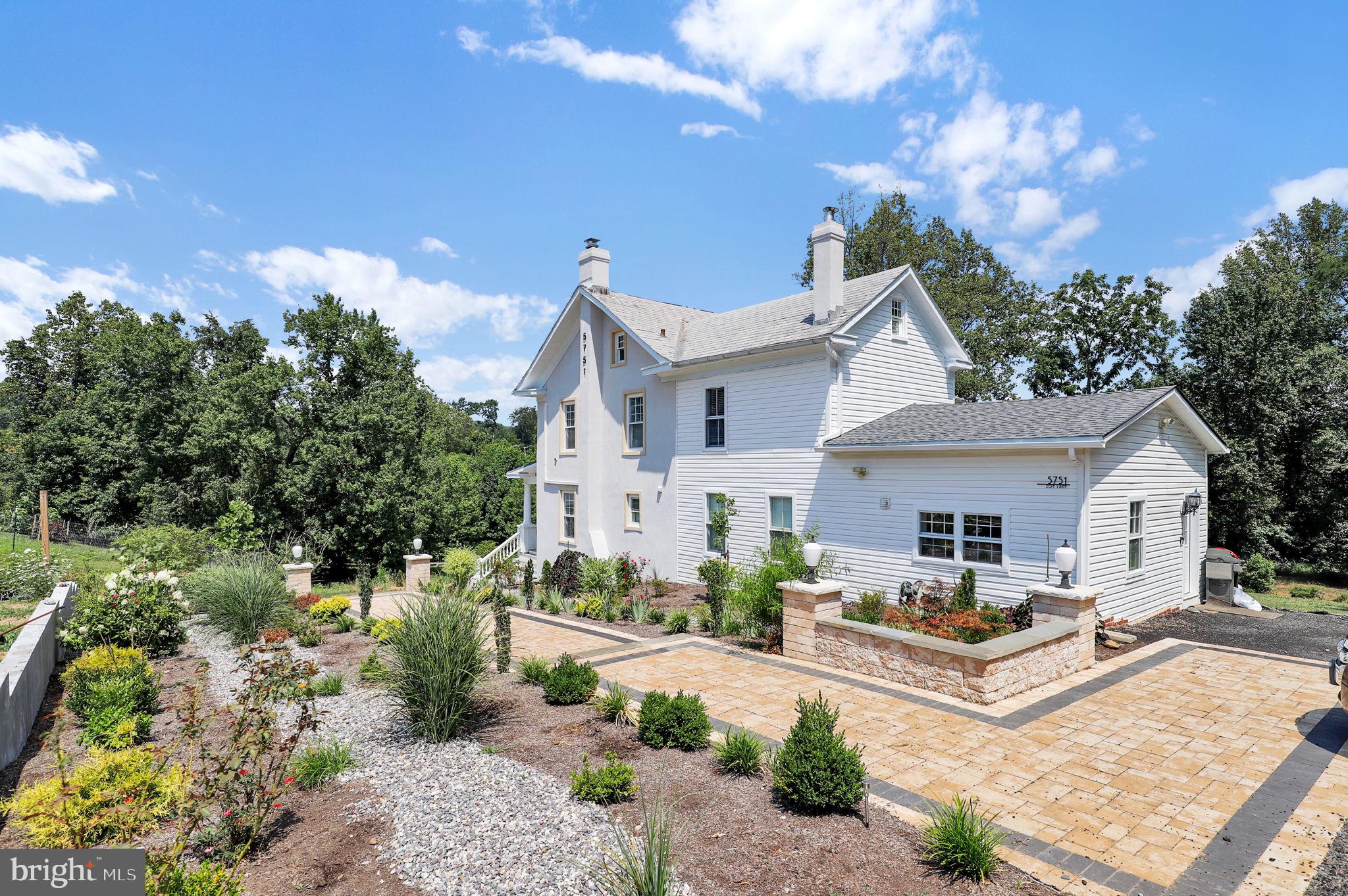 5751 ZOE LANE