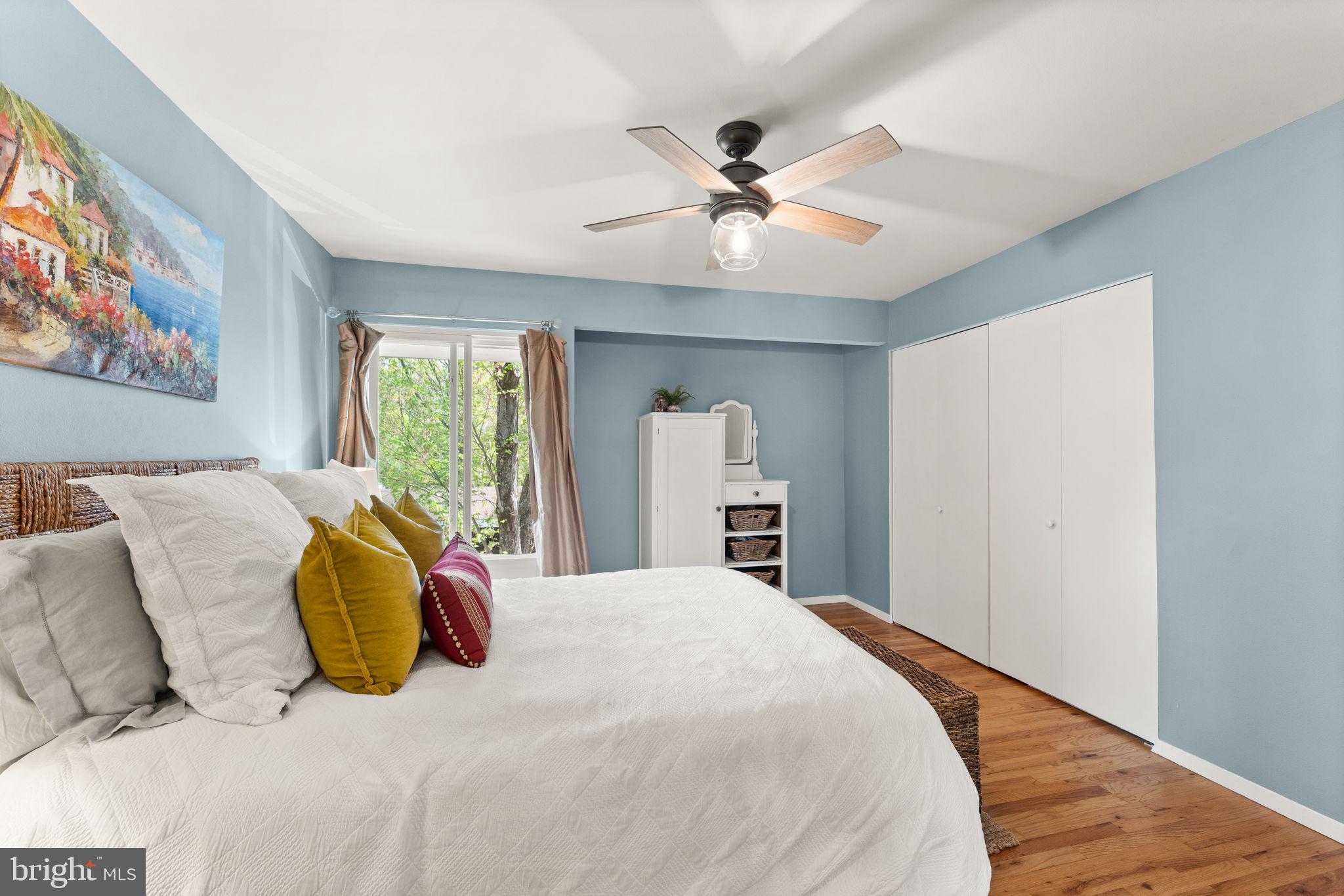 RESTON - Residential