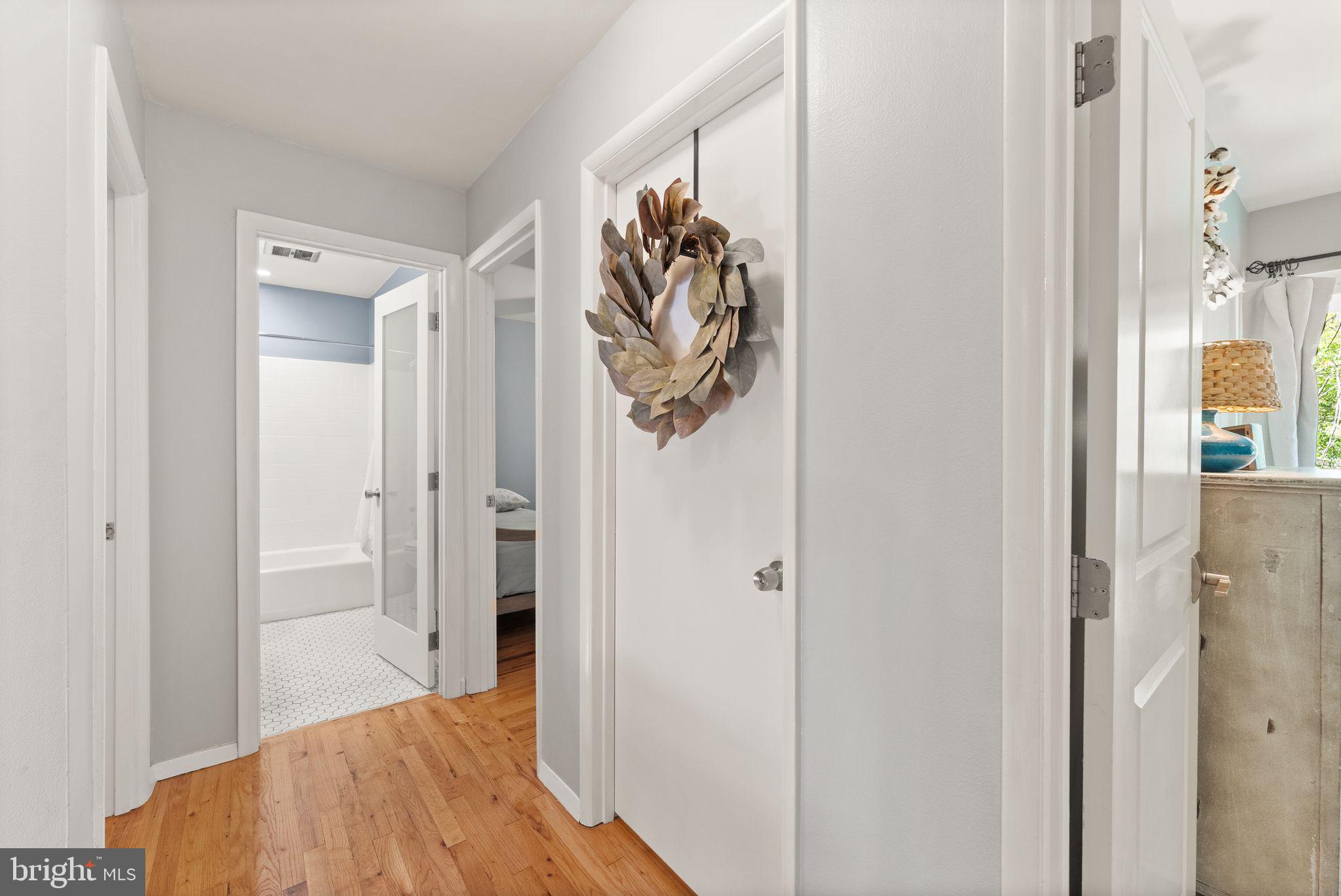 RESTON - Residential