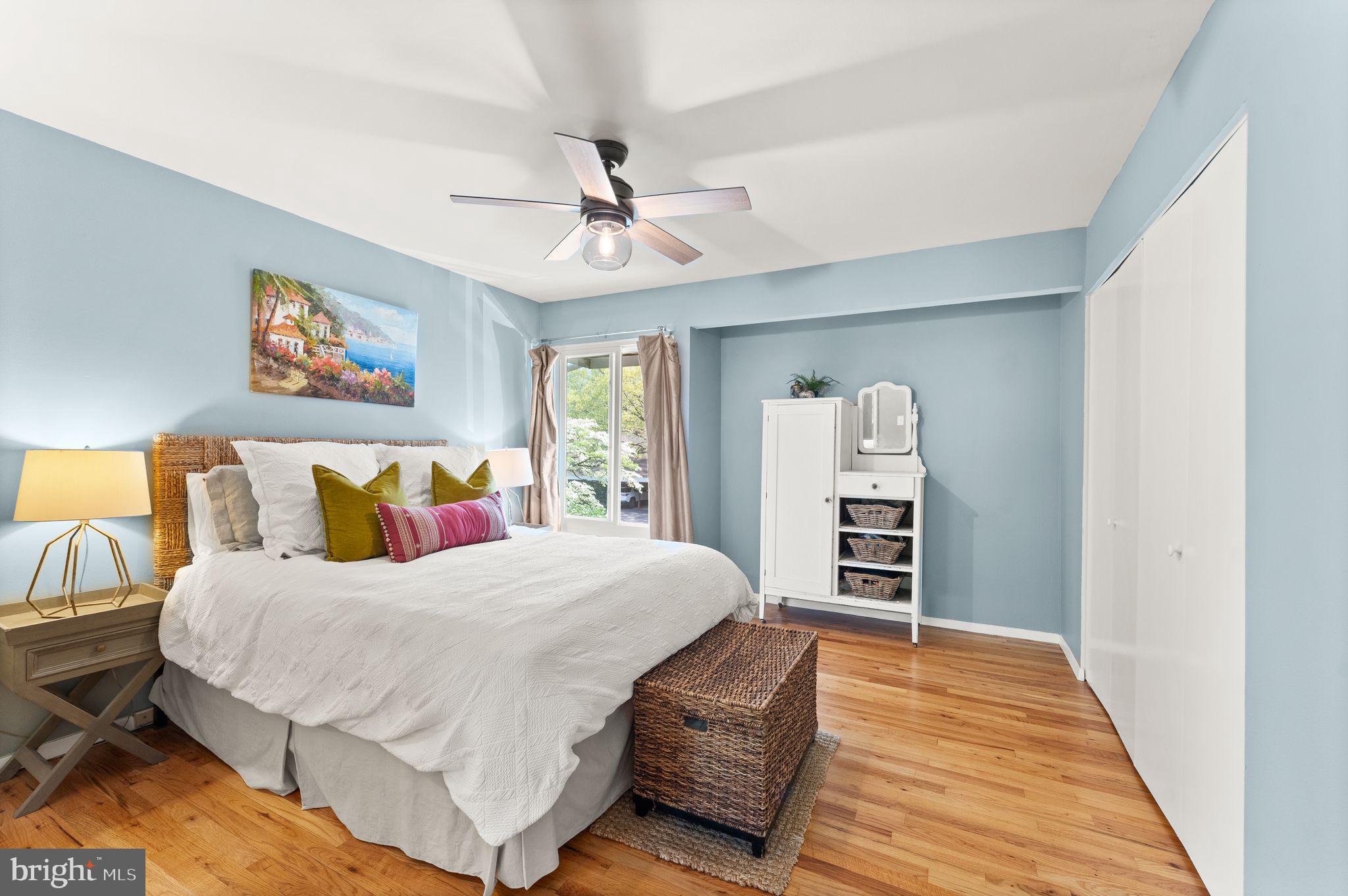 RESTON - Residential