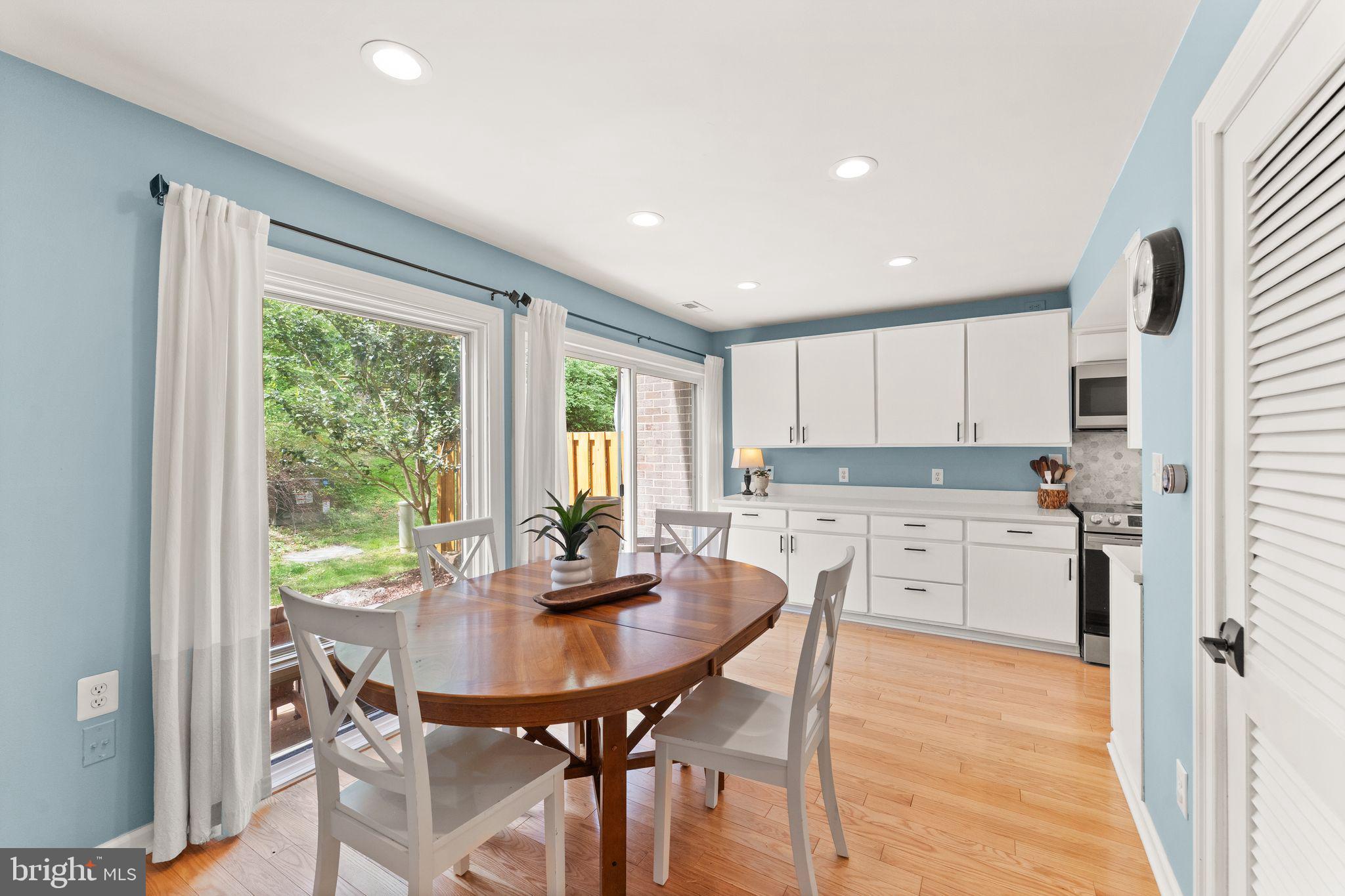 RESTON - Residential