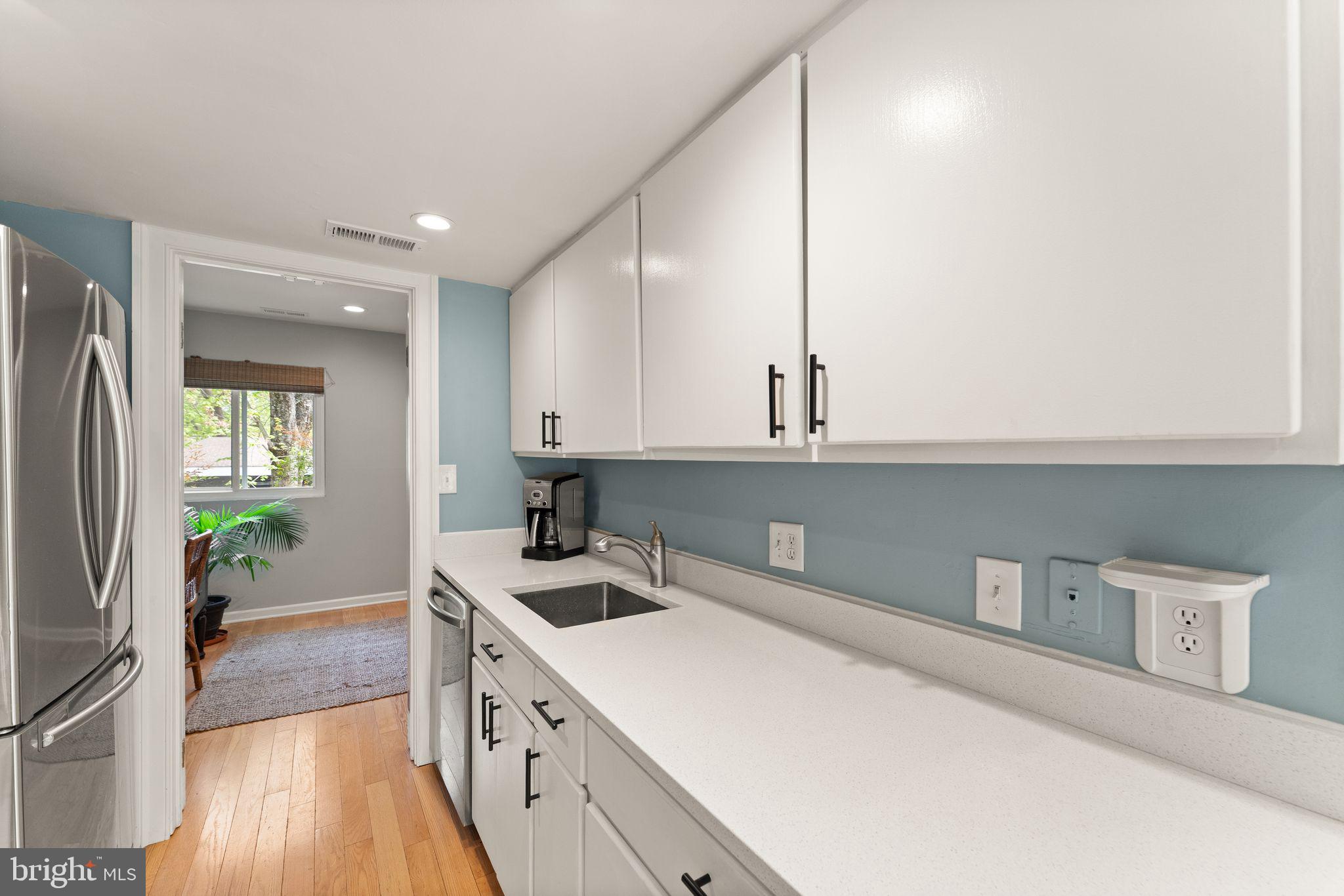 RESTON - Residential