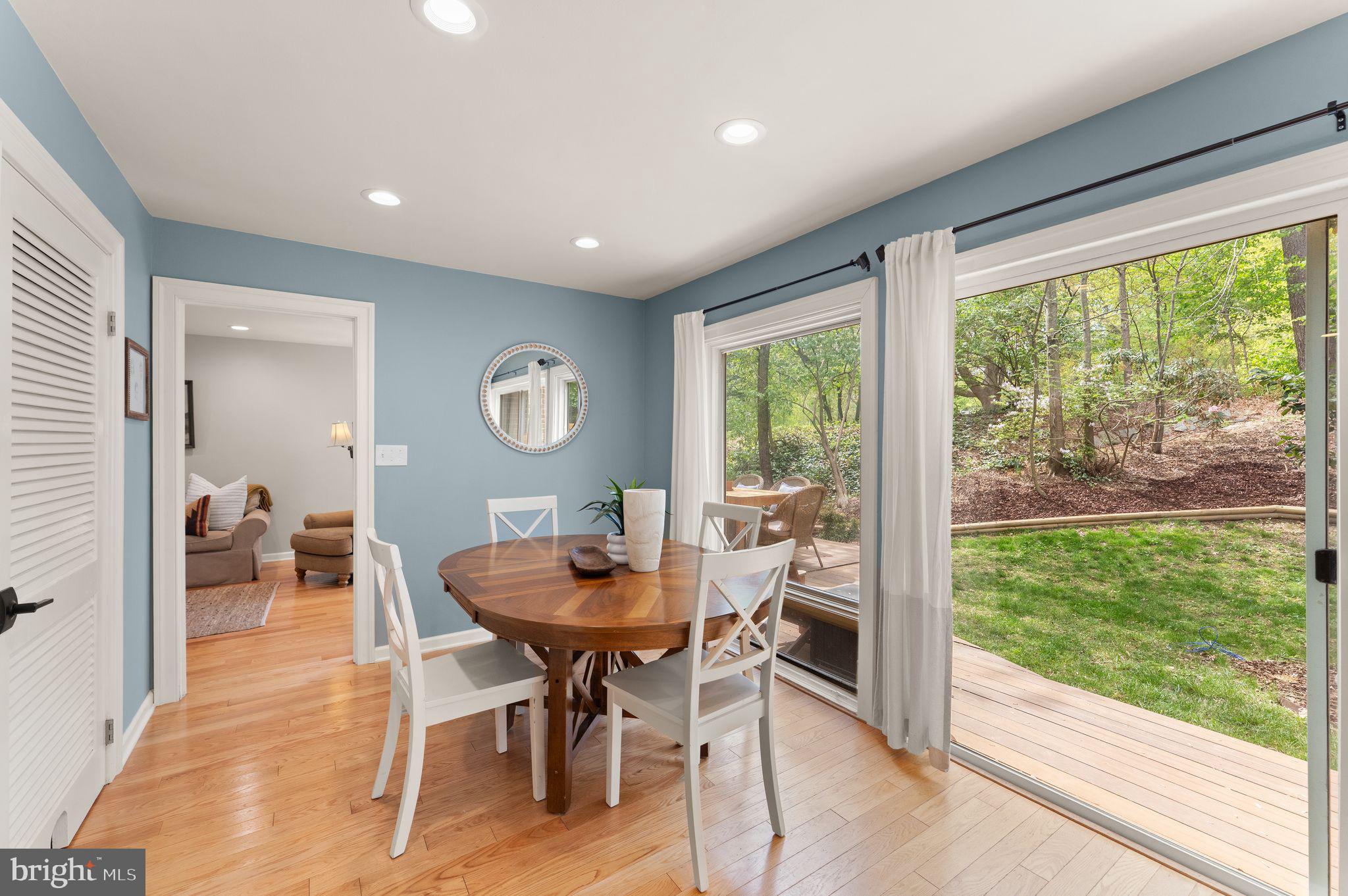 RESTON - Residential