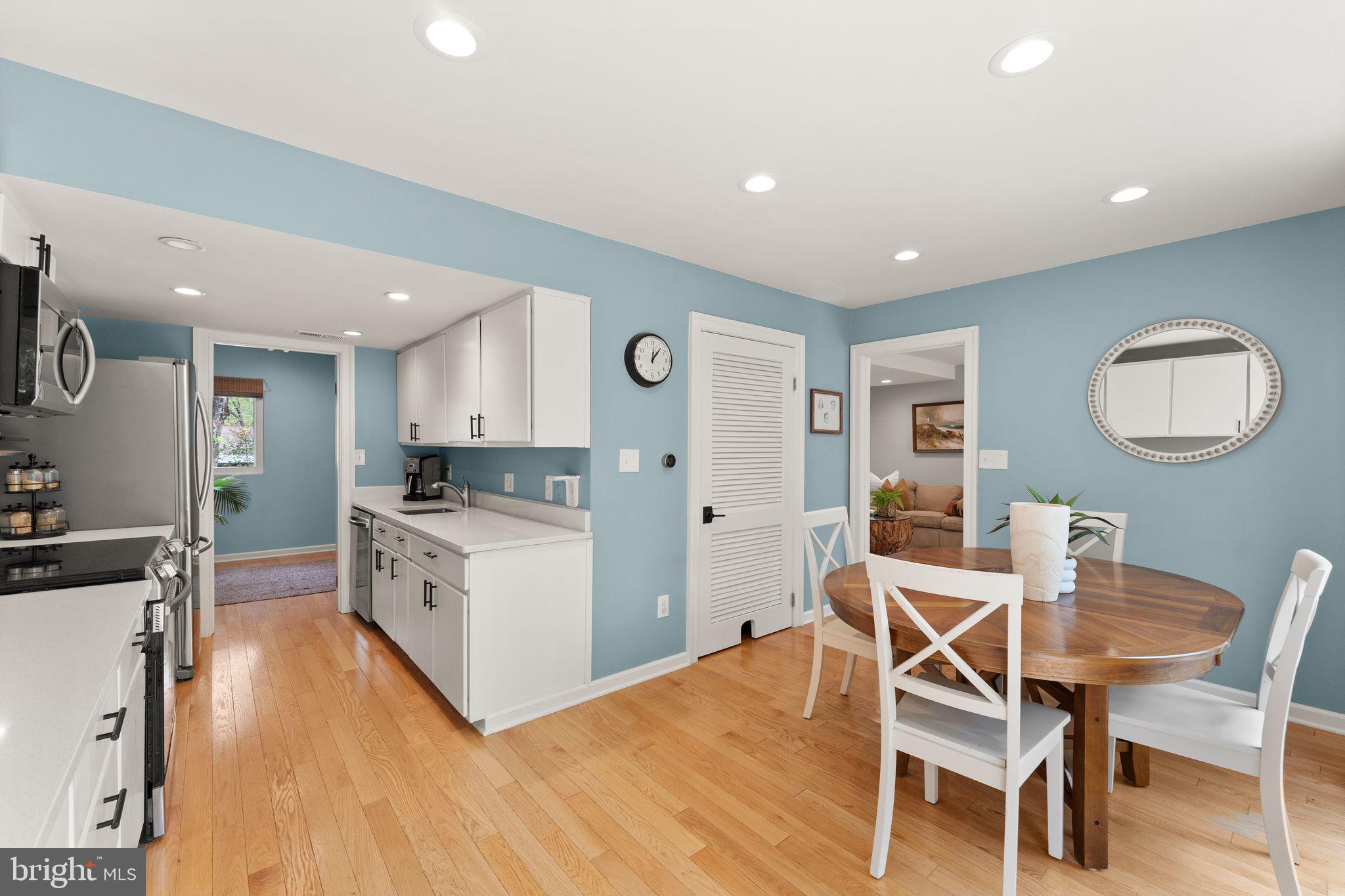 RESTON - Residential