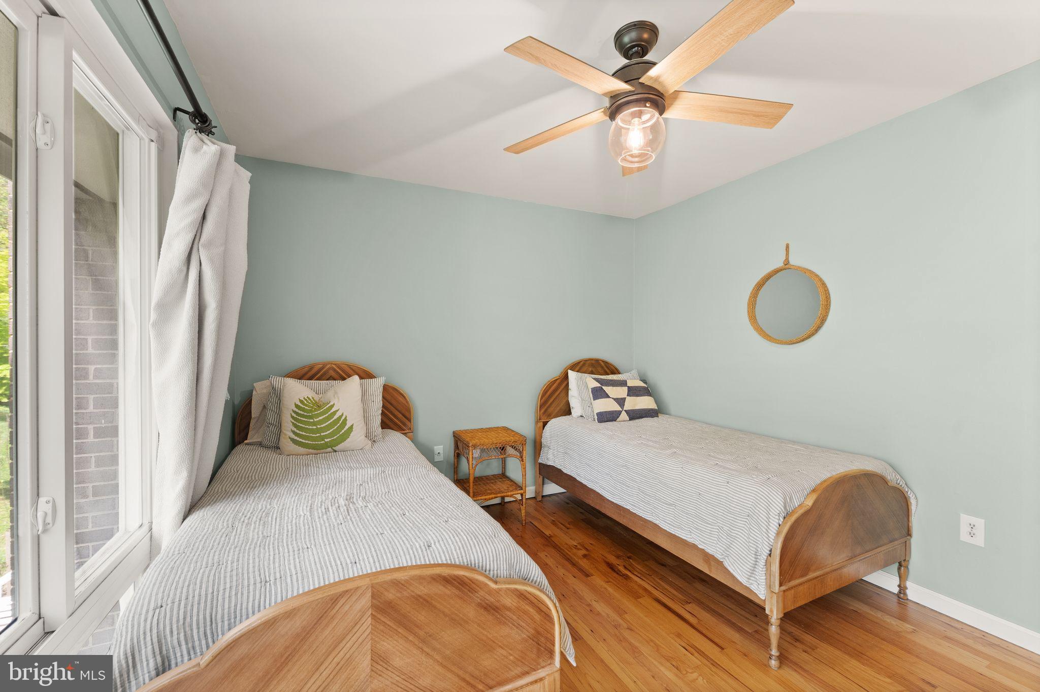 RESTON - Residential