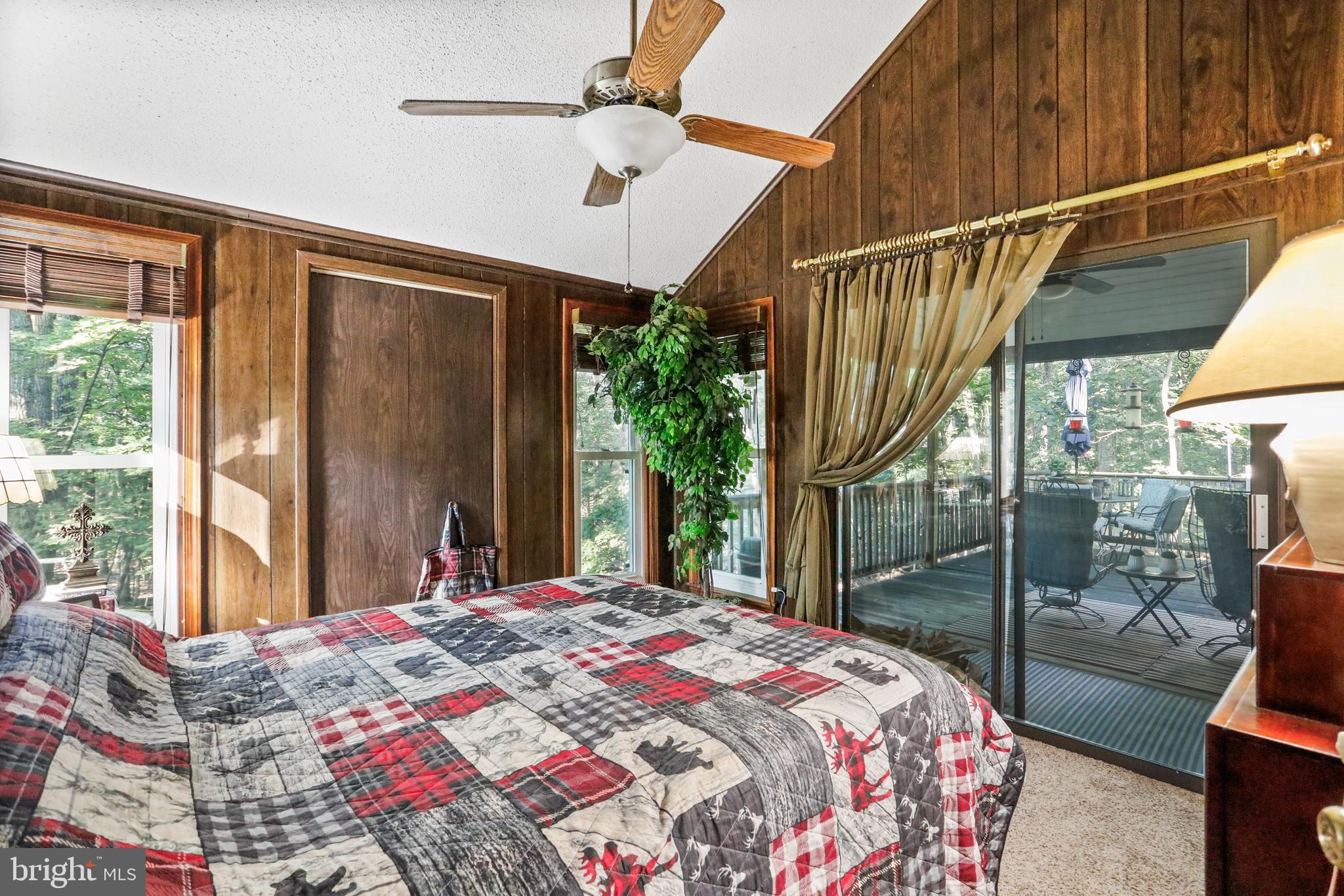 THE WOODS - Residential