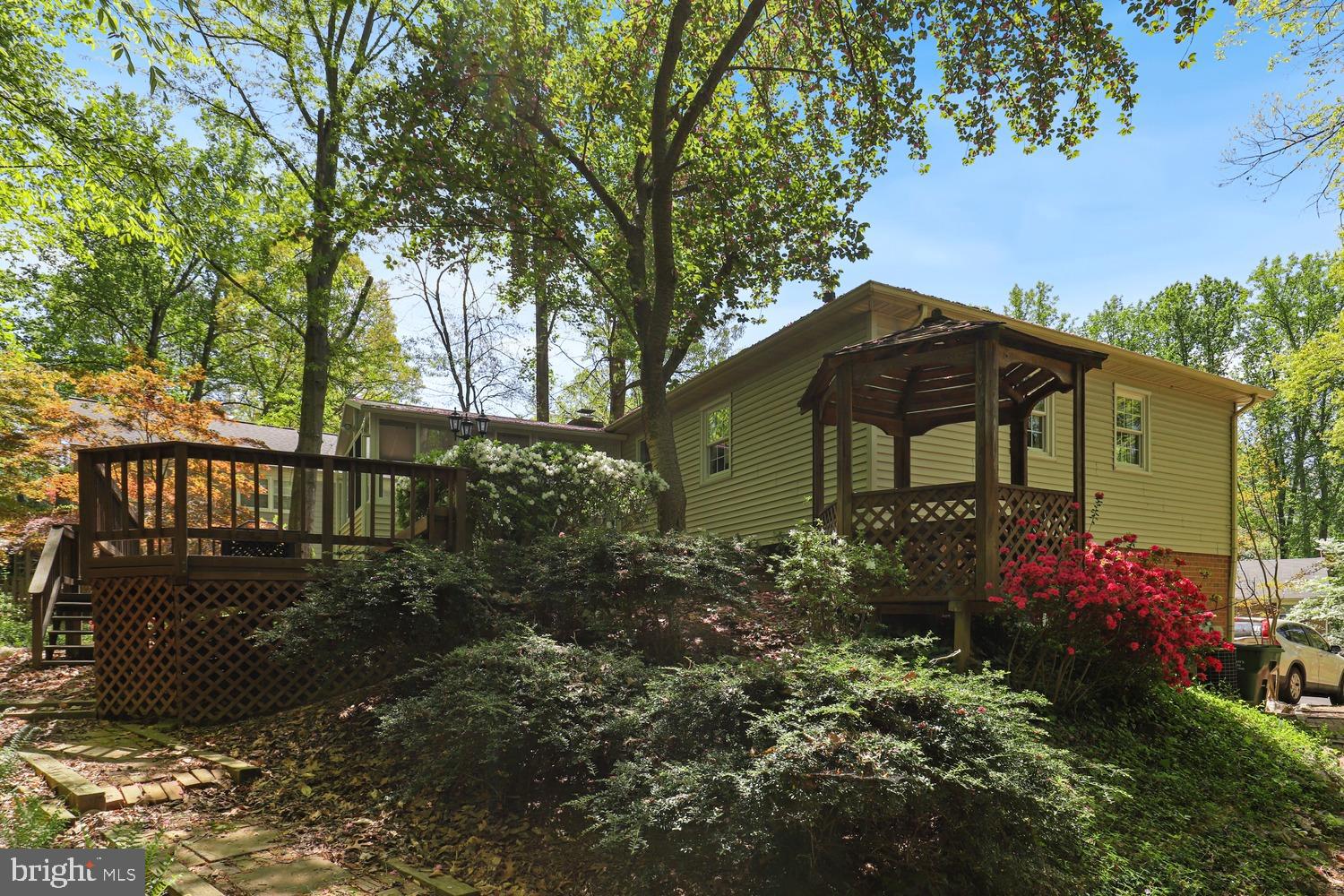 LAKE RIDGE - Residential