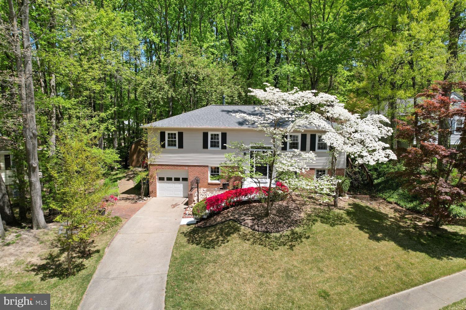 LAKE RIDGE - Residential