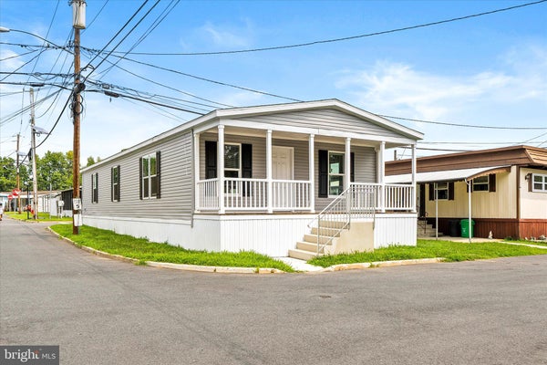 414 WALNUT ST, ROBBINSVILLE, NJ 08691 - Image 254b5906b6ef0f5e9b61ceed771fdd47/699215712