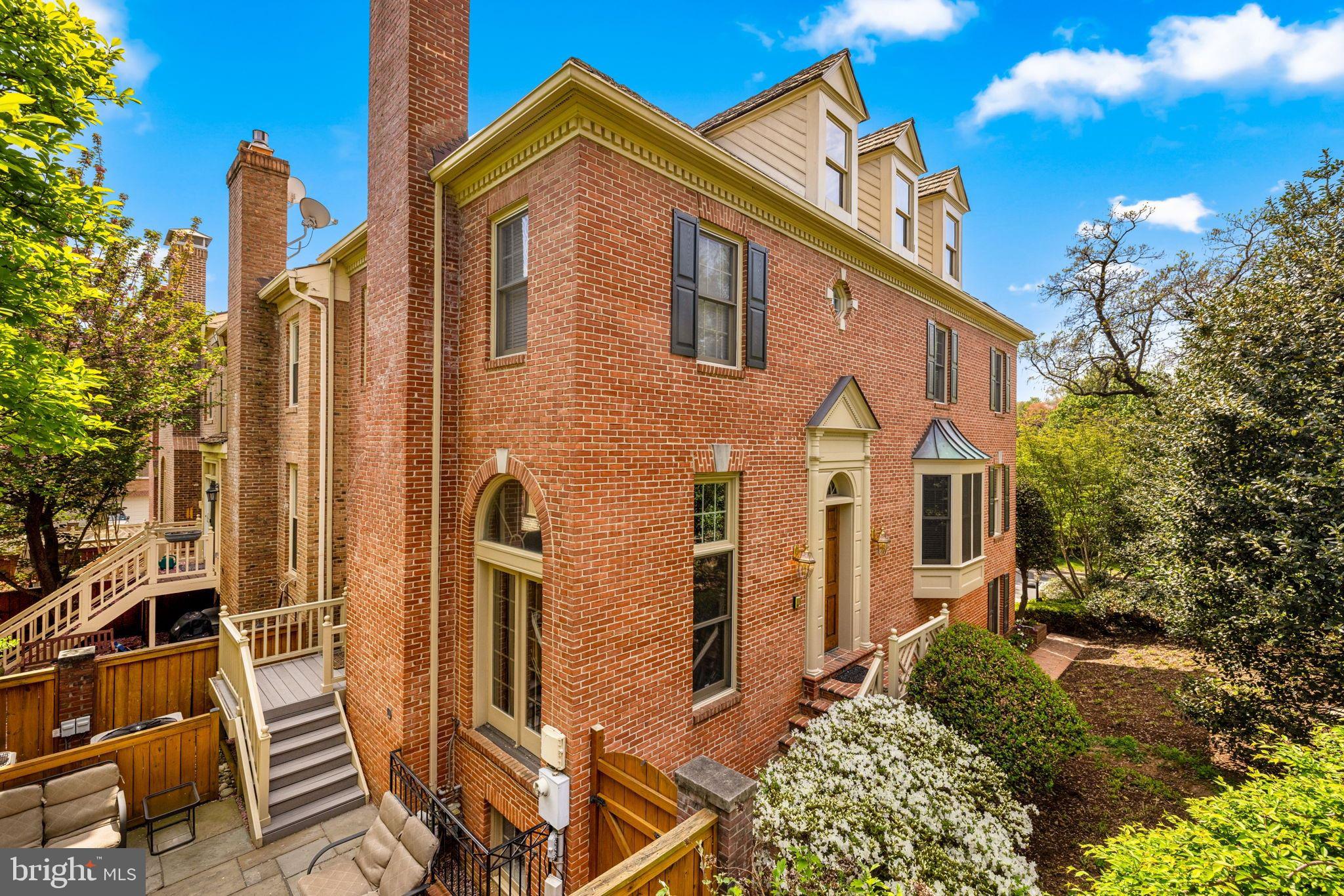 6656 CORNER LANE