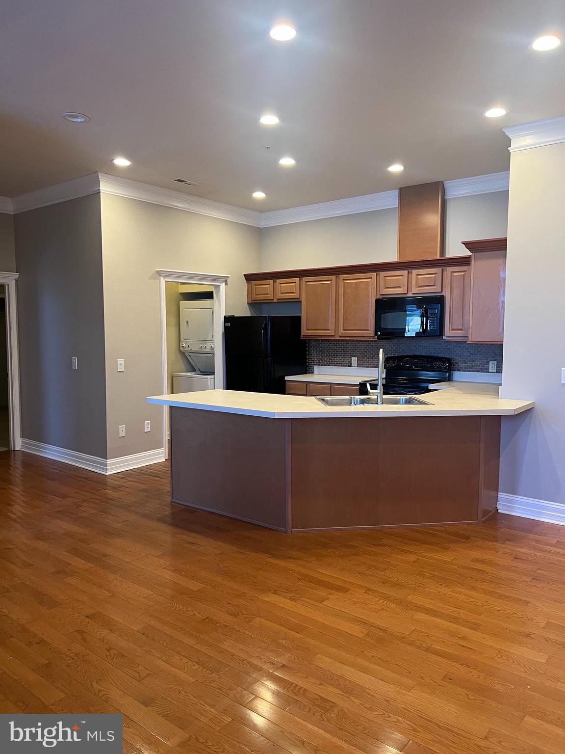 THE DARBY CONDOMINIUMS - Residential