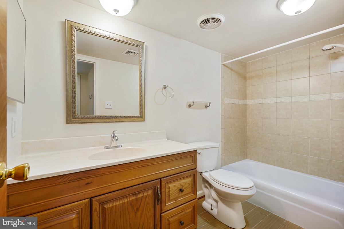 CHELSEA WOODS - Residential