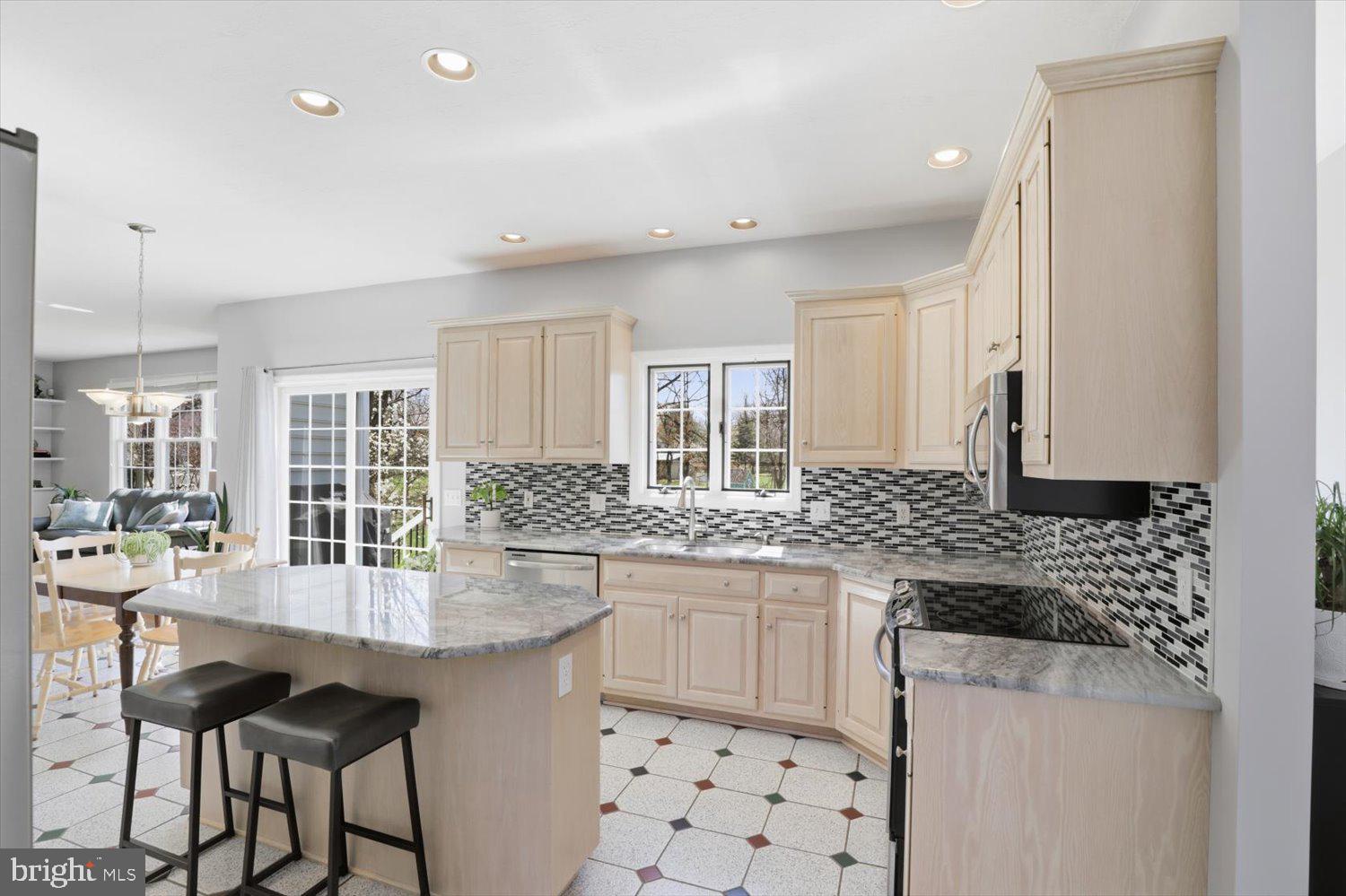 COLONIAL RIDGE ESTATES - Residential