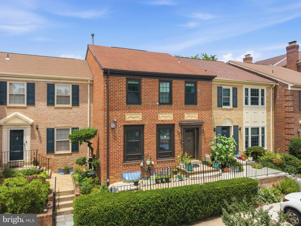 Photo of 3050 Federal Hill Drive, FALLS CHURCH, VA 22044 (MLS # VAFX2328822)