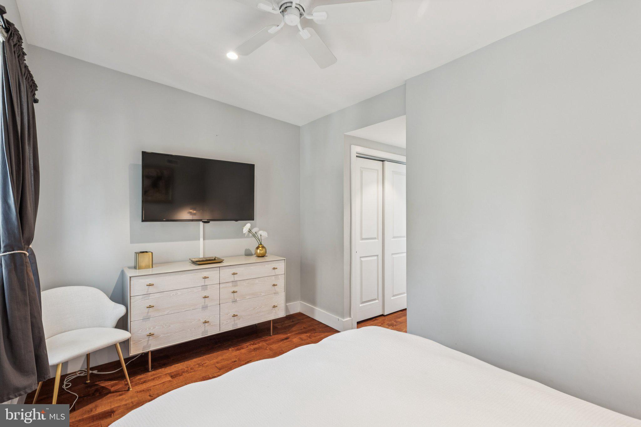 GRADUATE HOSPITAL - Residential