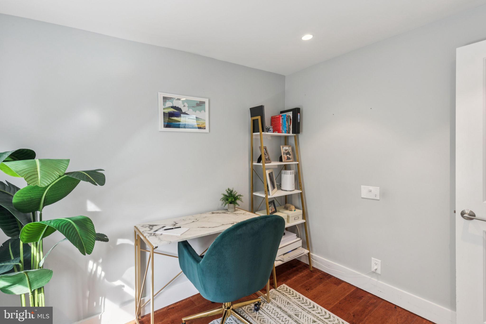 GRADUATE HOSPITAL - Residential