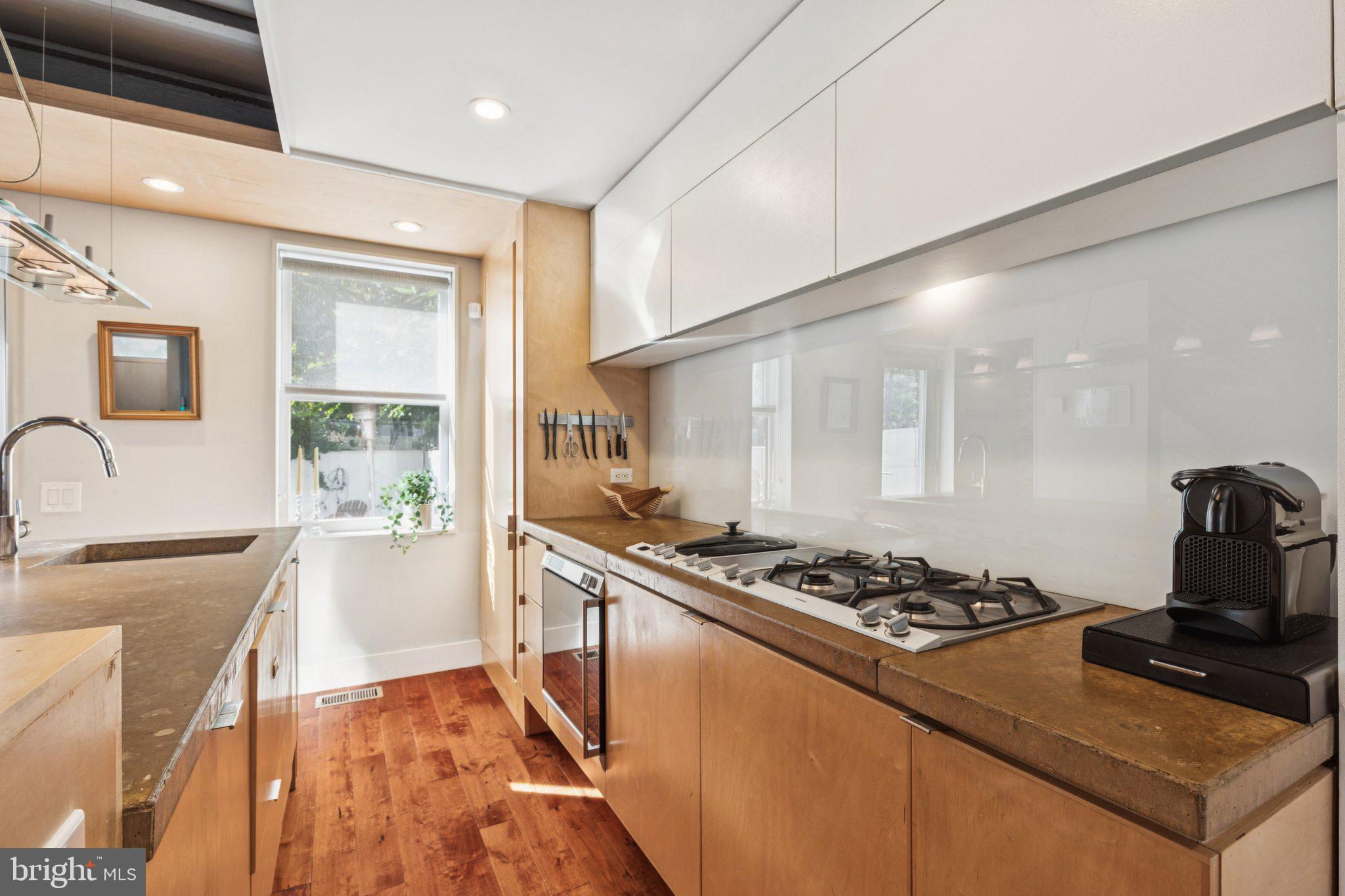 GRADUATE HOSPITAL - Residential