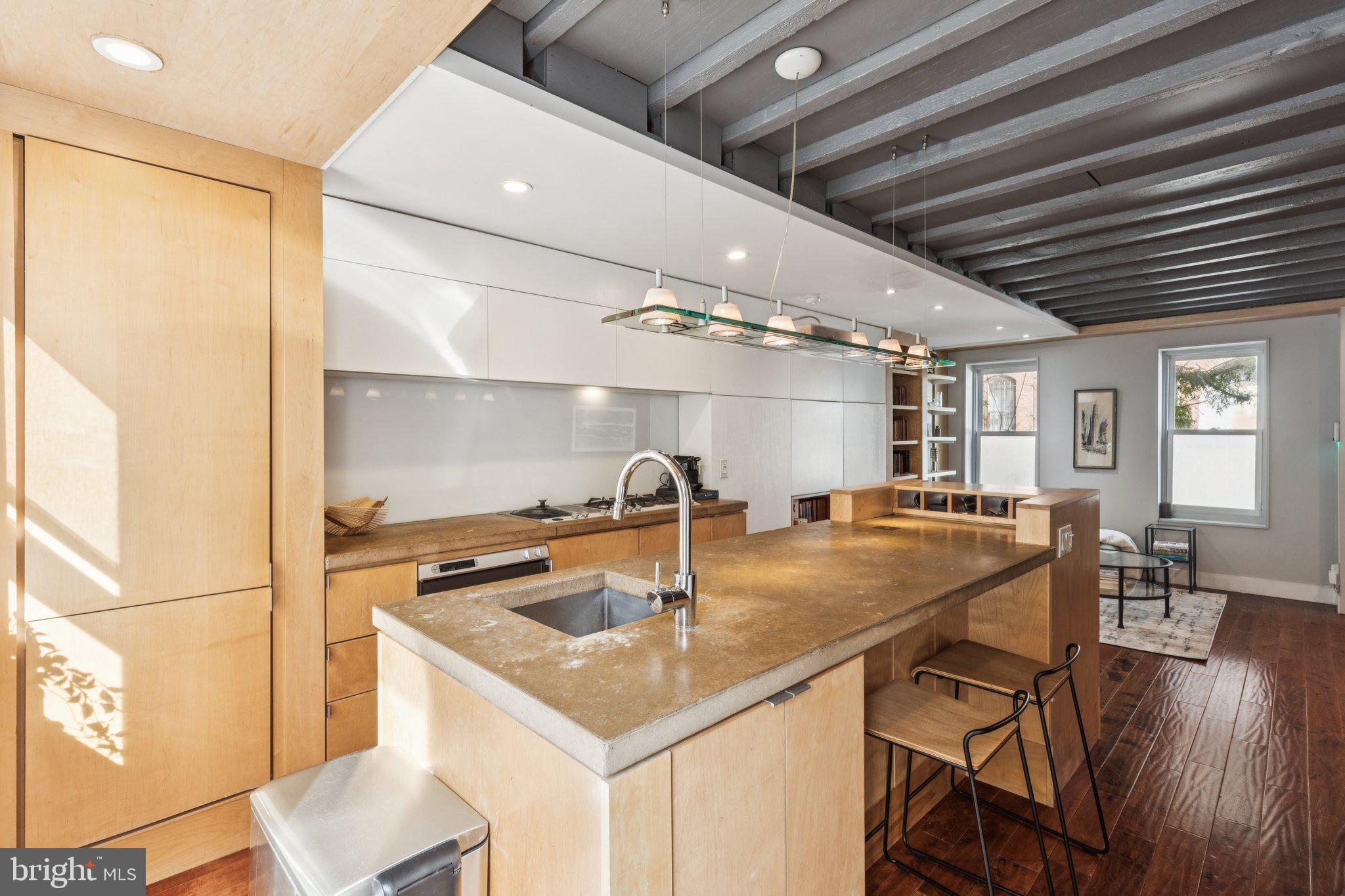 GRADUATE HOSPITAL - Residential