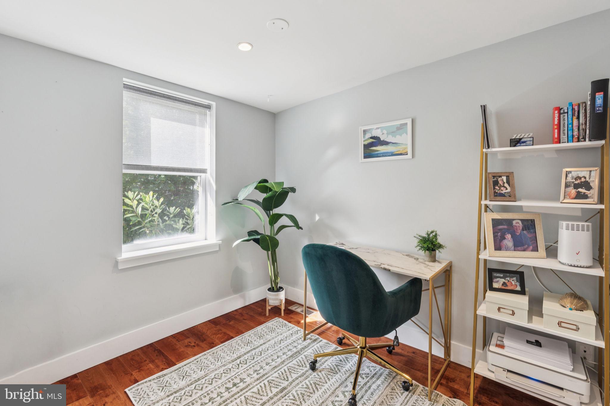 GRADUATE HOSPITAL - Residential