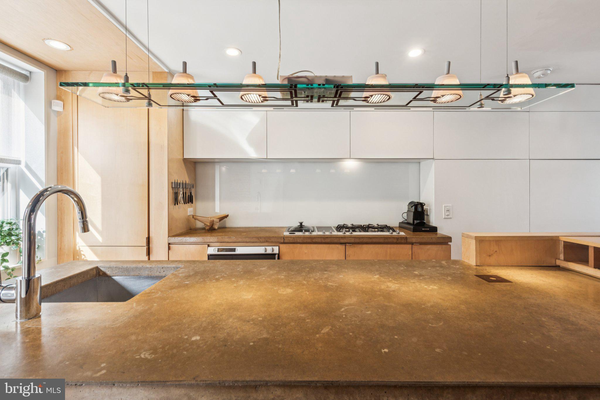 GRADUATE HOSPITAL - Residential